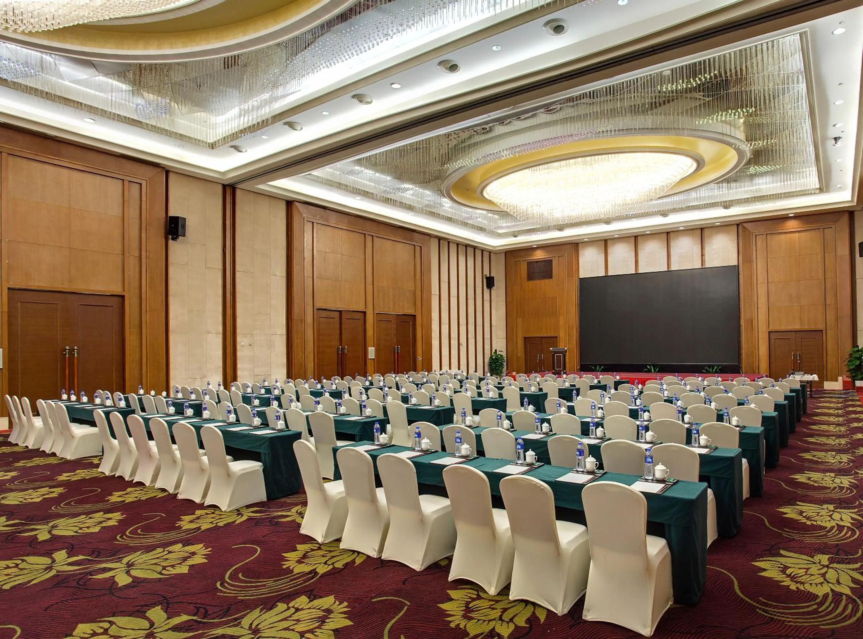 Grand Skylight International Hotel Nanchang Ganjiang North Road