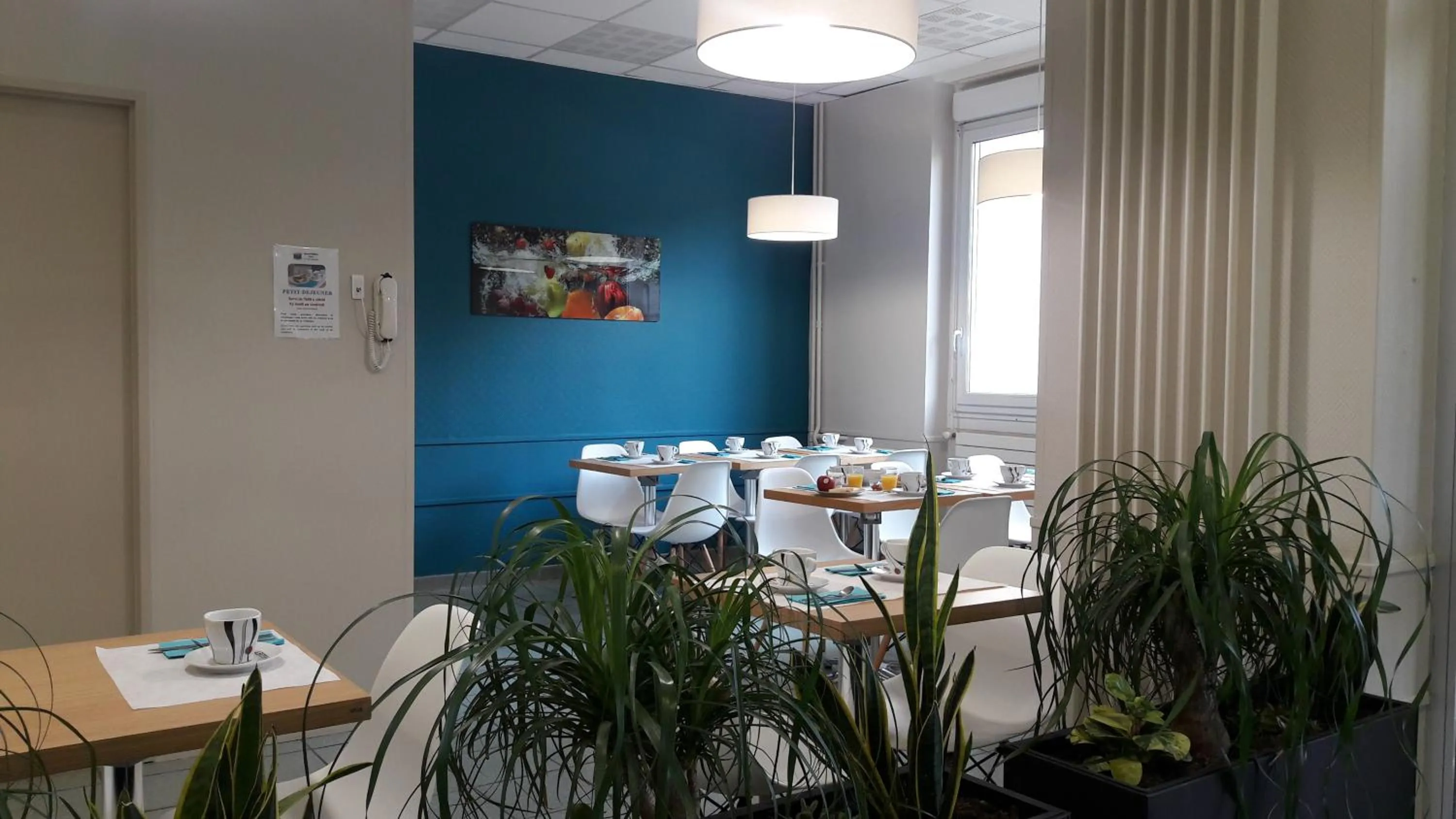 Lobby or reception in KOSY Appart'Hôtels - Le Cours Moreau