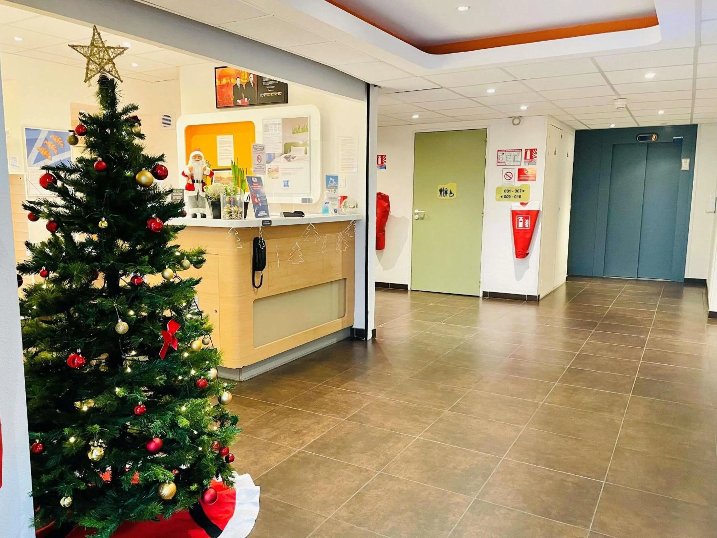 Property building in ibis budget Roye