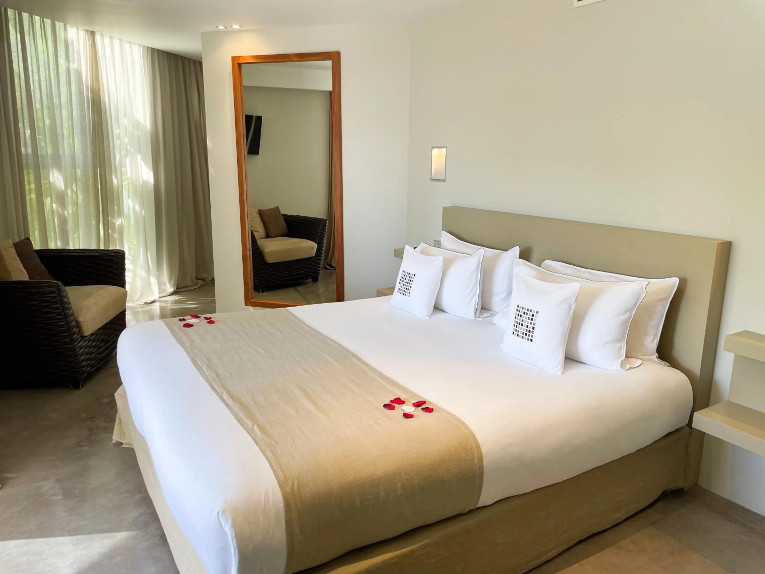 Bed in Cannes Villa St Barth