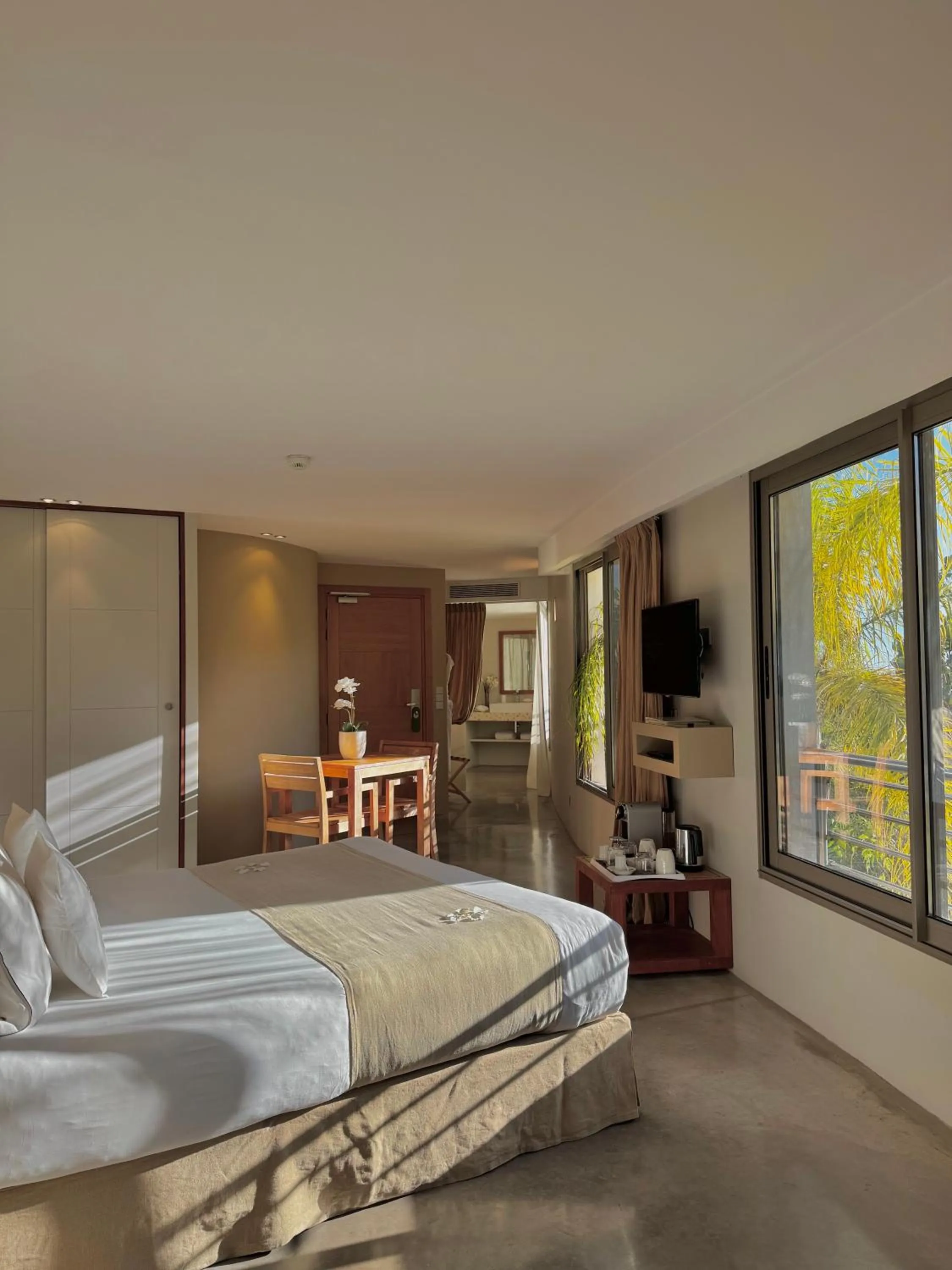 Bedroom, Bed in Cannes Villa St Barth