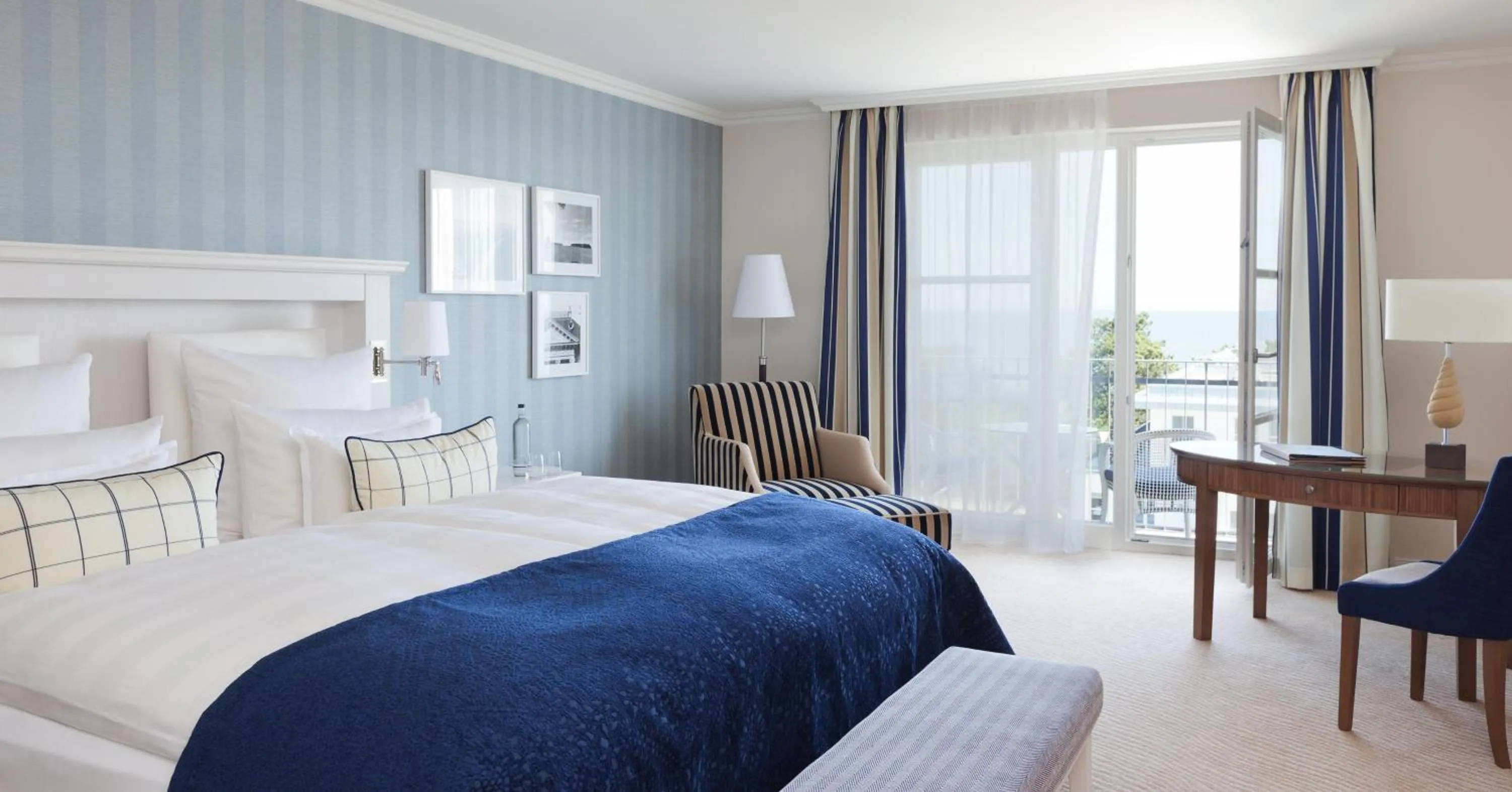 Photo of the whole room, Bed in Steigenberger Grandhotel & Spa Heringsdorf