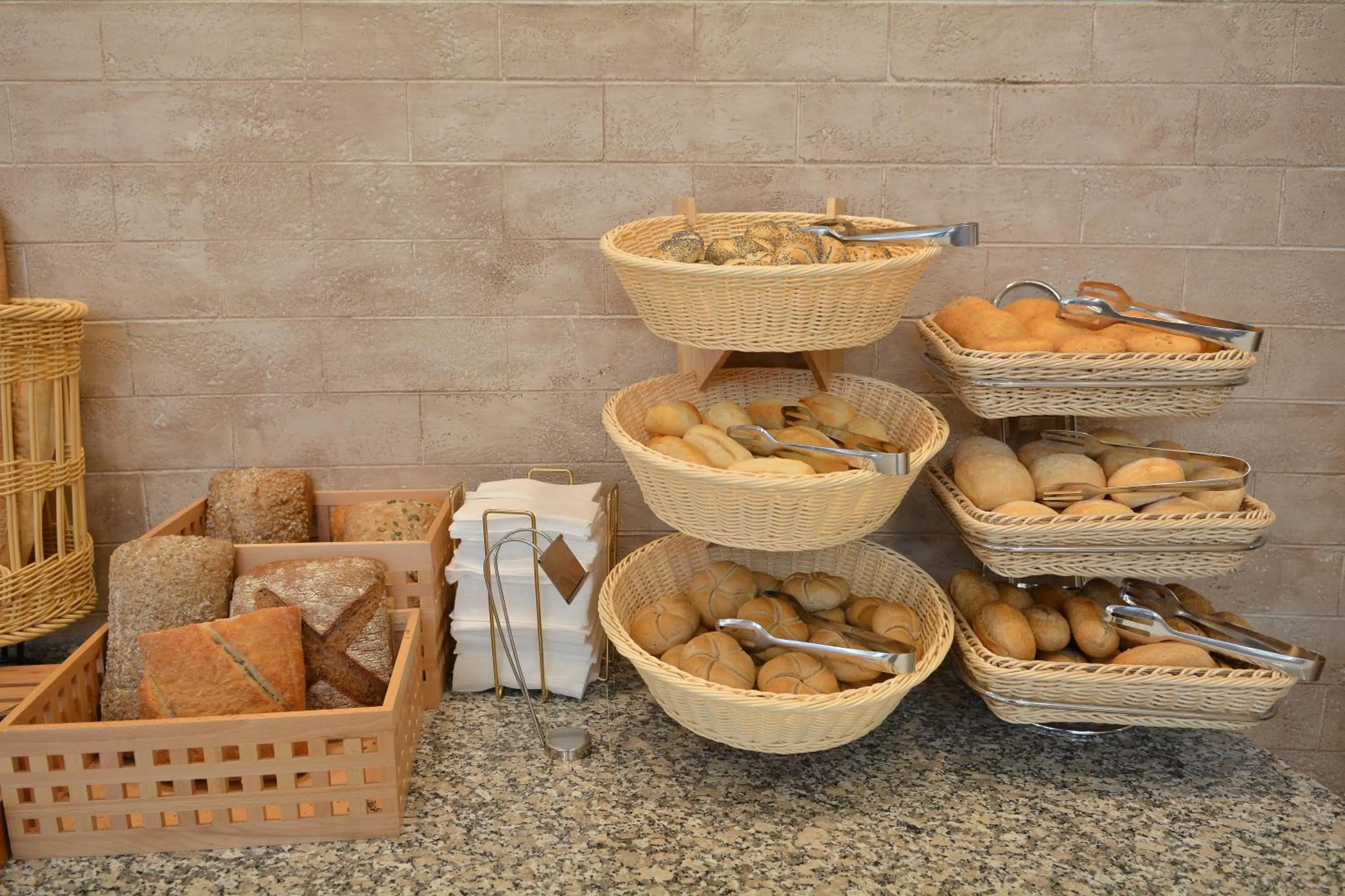 Restaurant/places to eat in Royal Grand Hotel and Spa - All Inclusive and Free beach accsess