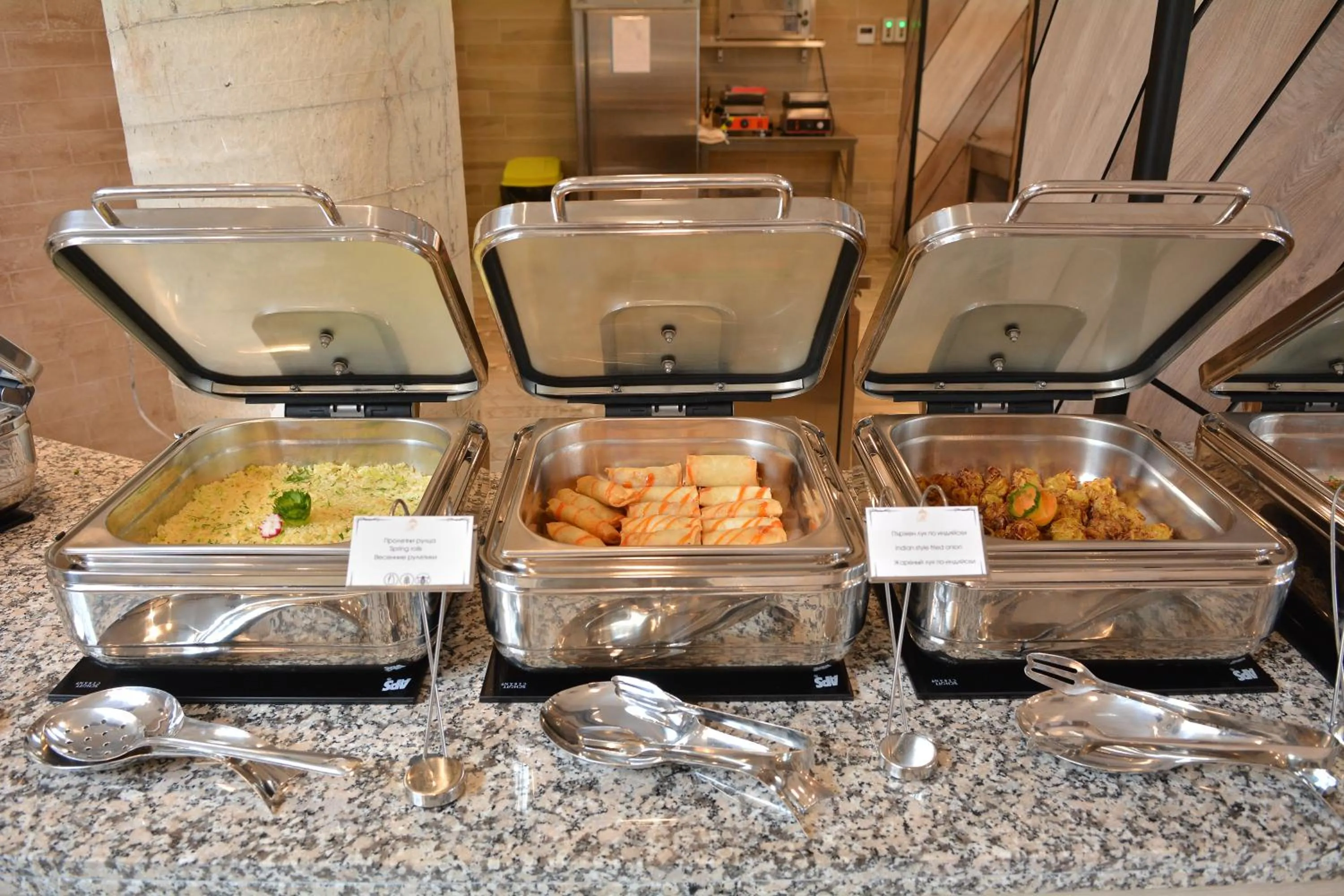 Restaurant/places to eat in Royal Grand Hotel and Spa - All Inclusive and Free beach accsess