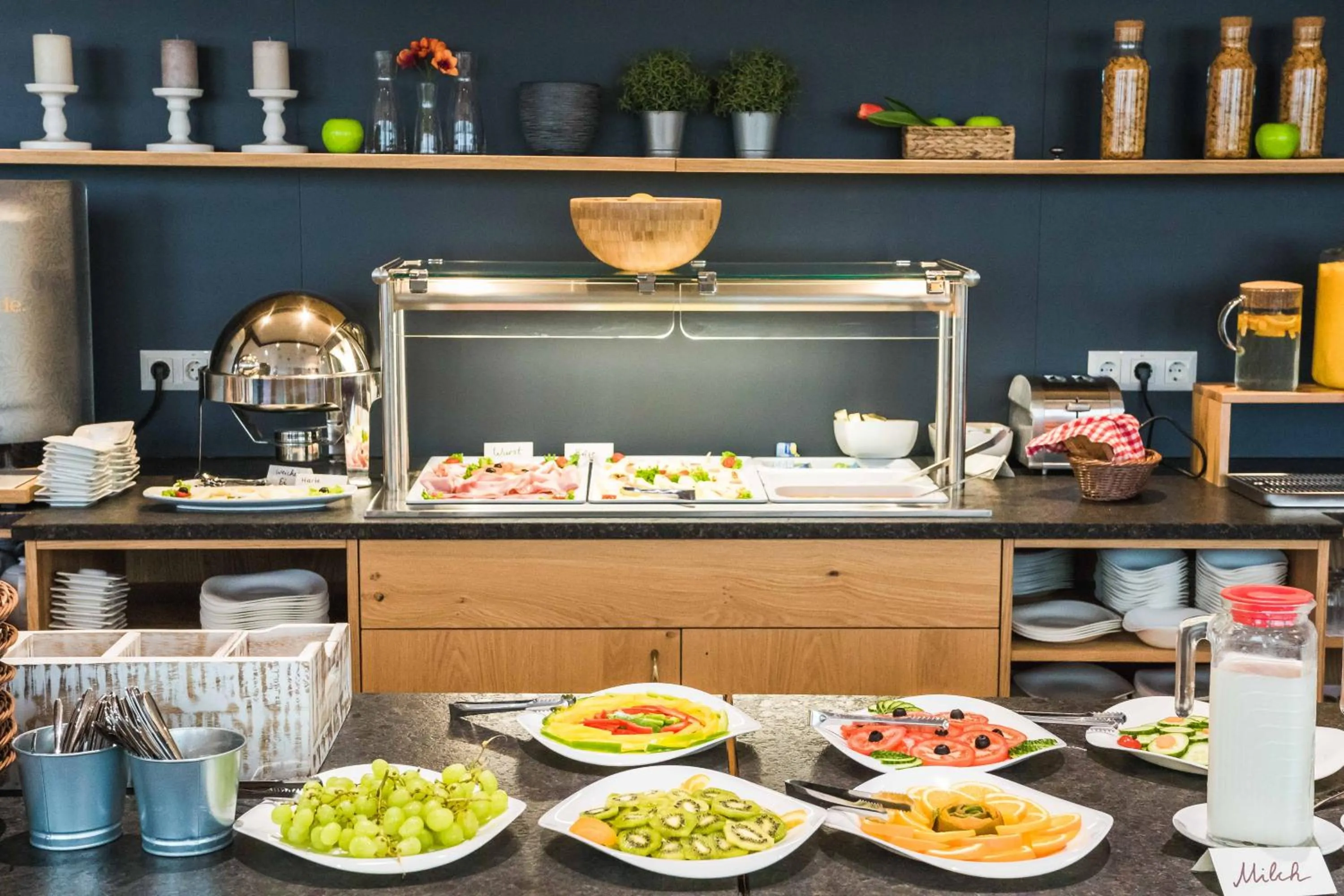 Buffet breakfast in Das Alfred