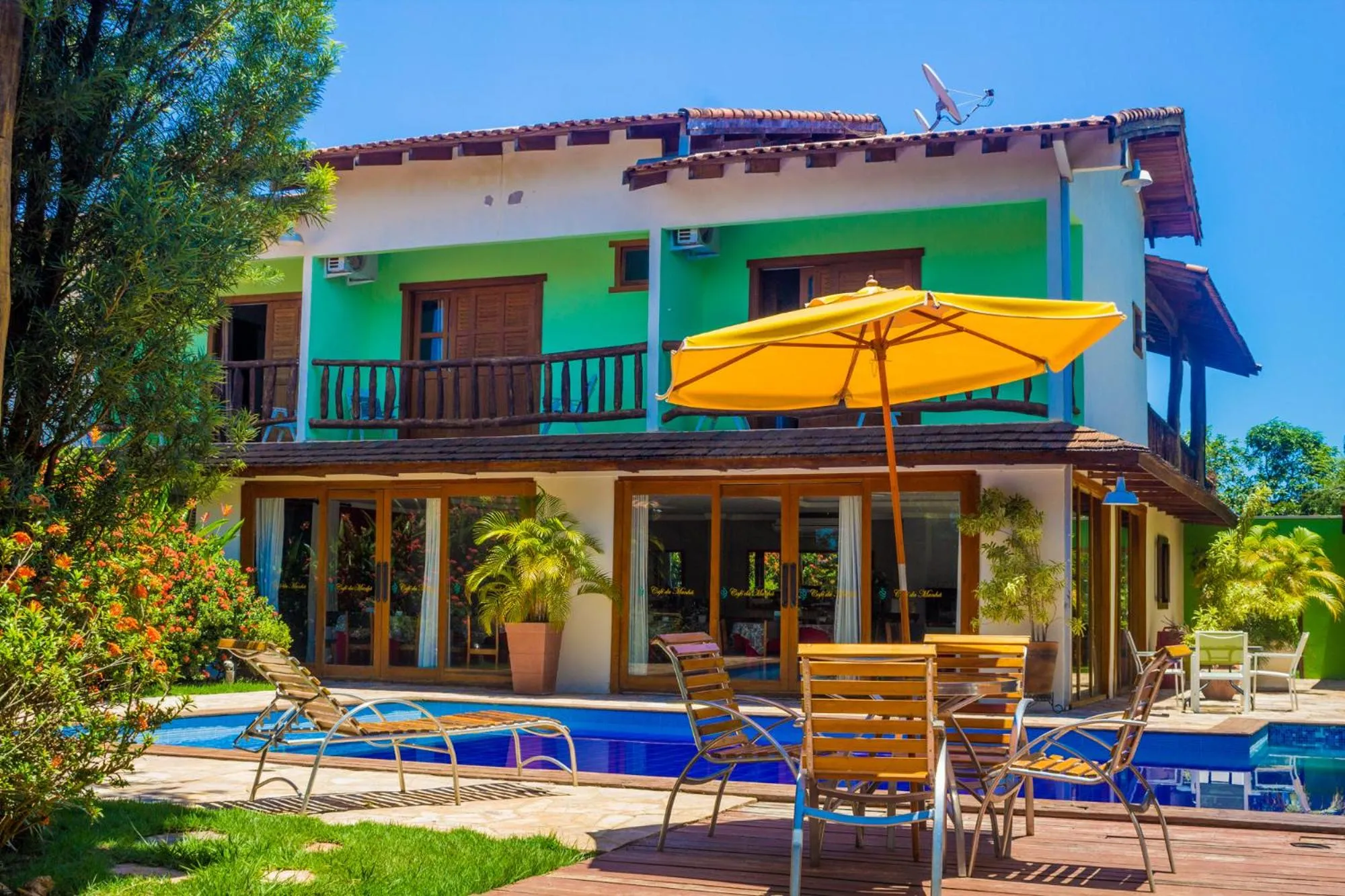 Pool view in Pousada Chamamé