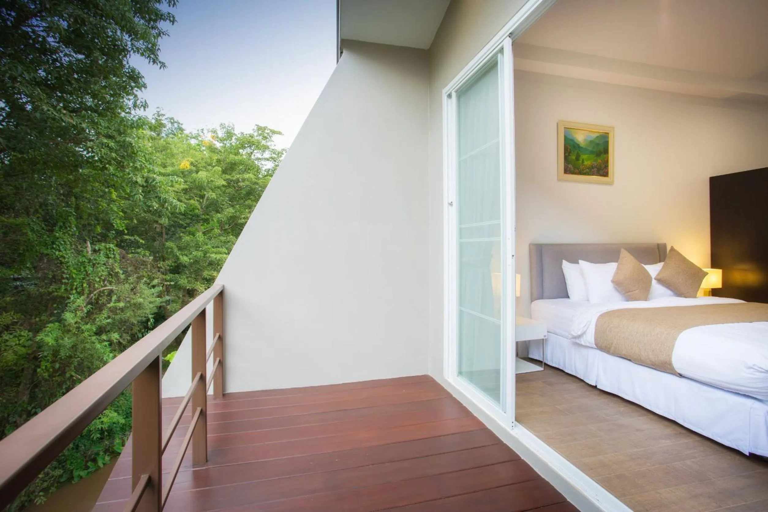 Bed in Arantarakiri Resort Khao Yai