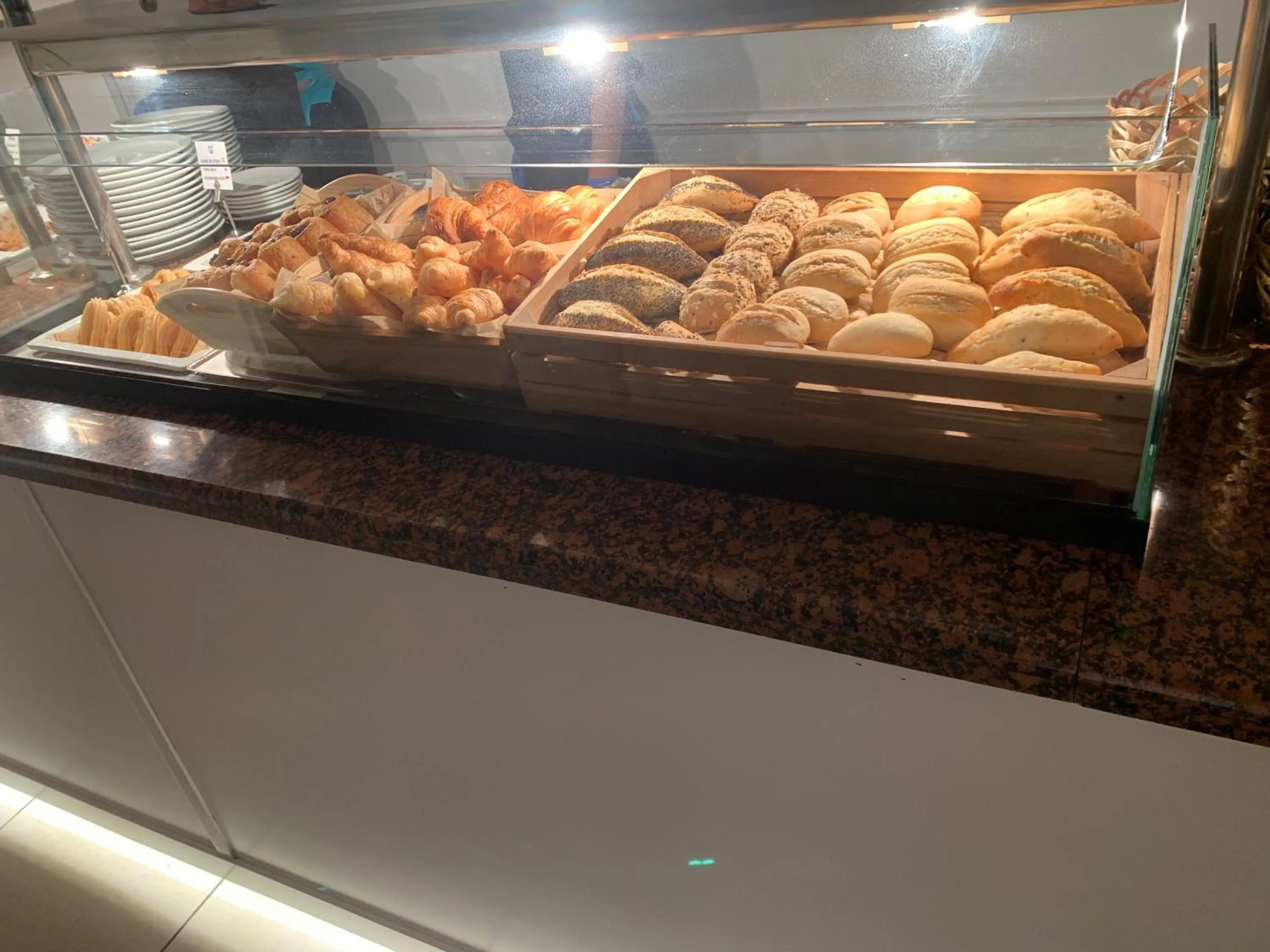 Food in Aparthotel Los Dragos del Sur