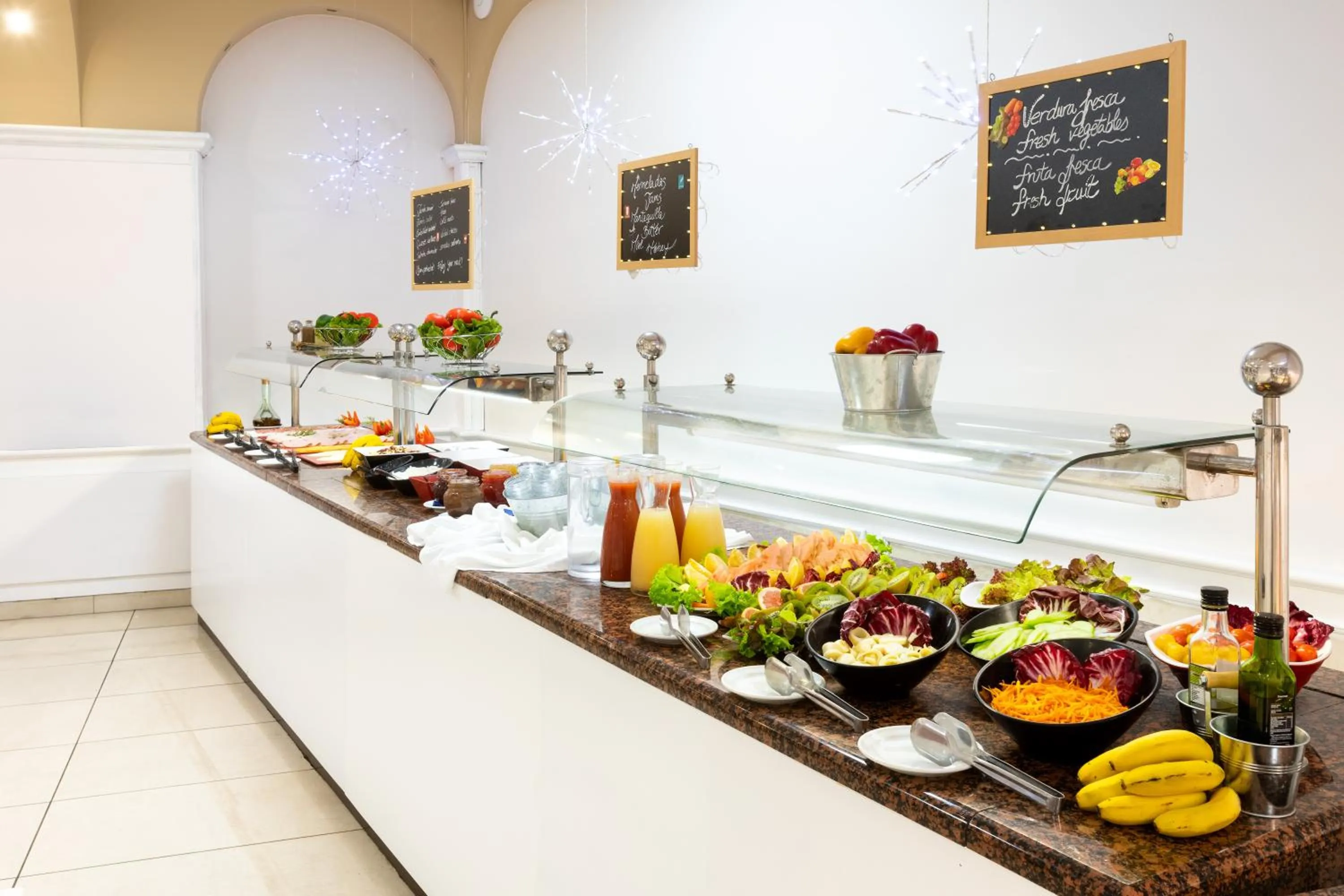 Restaurant/places to eat in Aparthotel Los Dragos del Sur