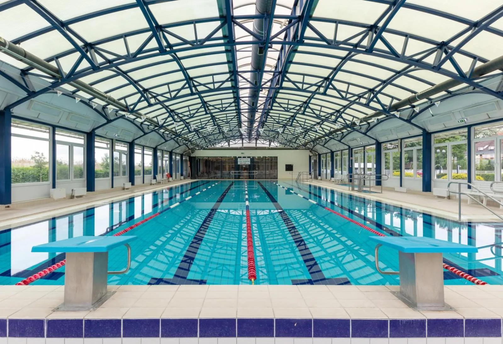 Swimming pool in Hotel OTP Balatonszemes