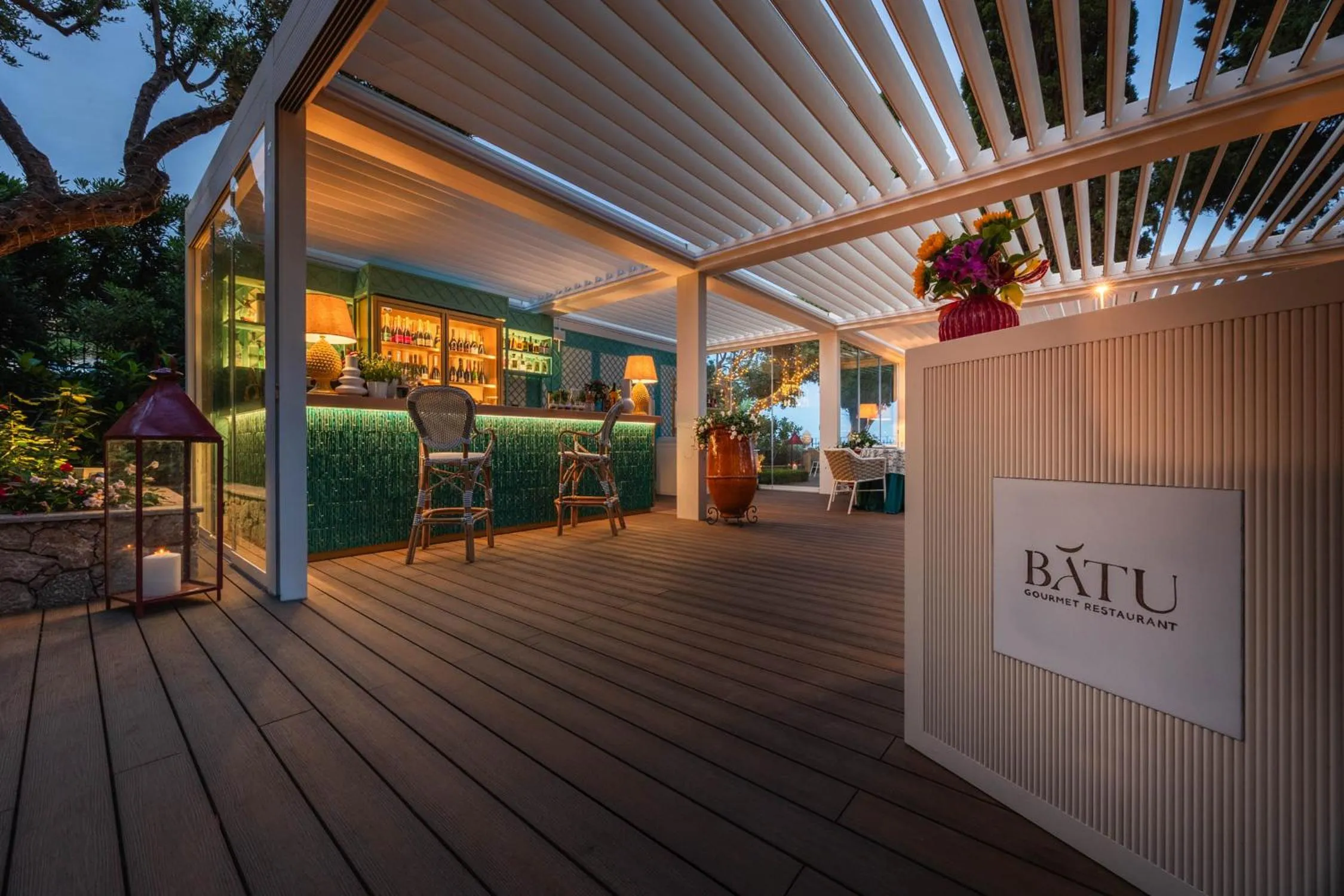 Restaurant/places to eat in Grand Hotel San Pietro Taormina