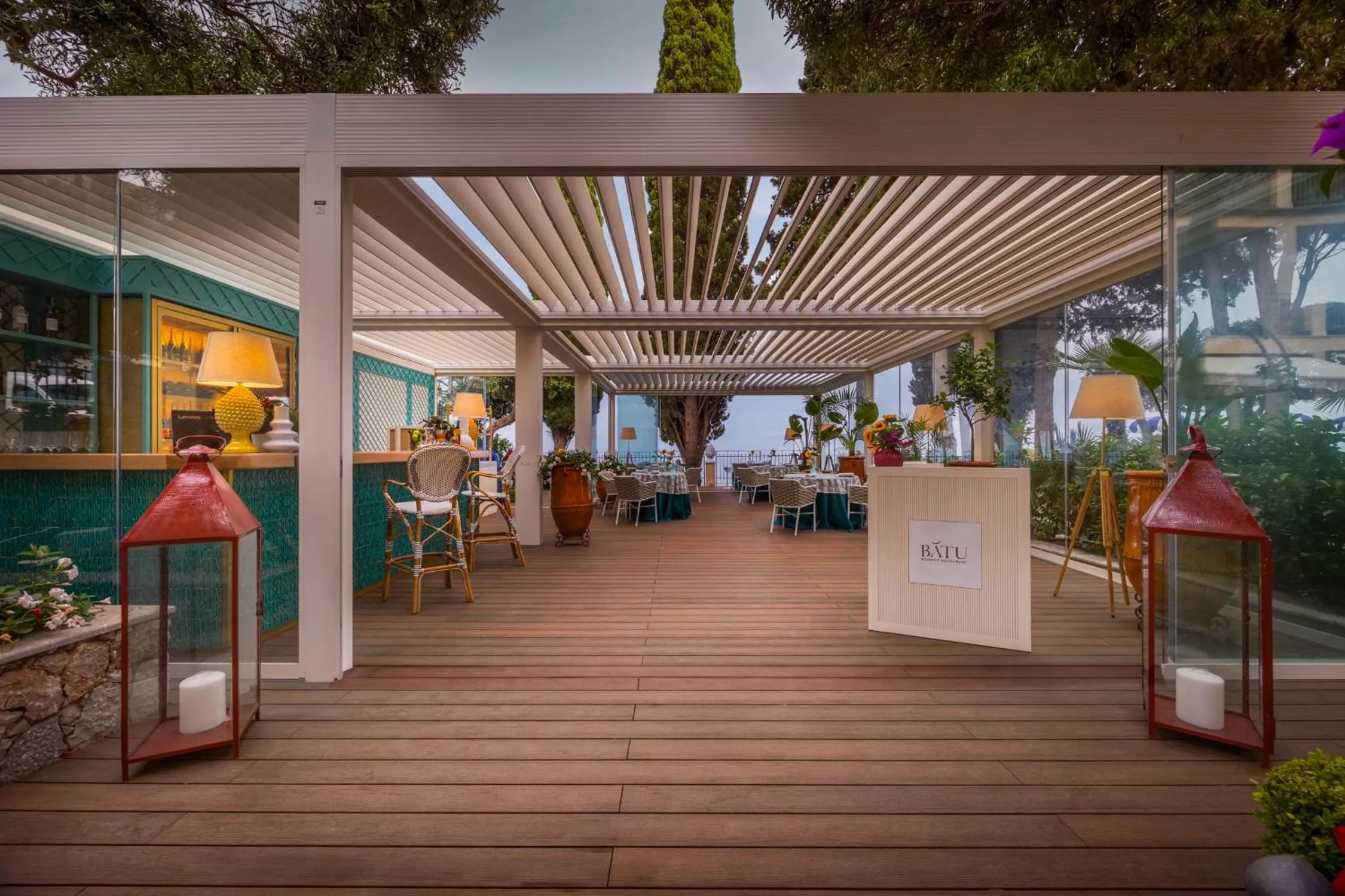 Restaurant/places to eat in Grand Hotel San Pietro Taormina