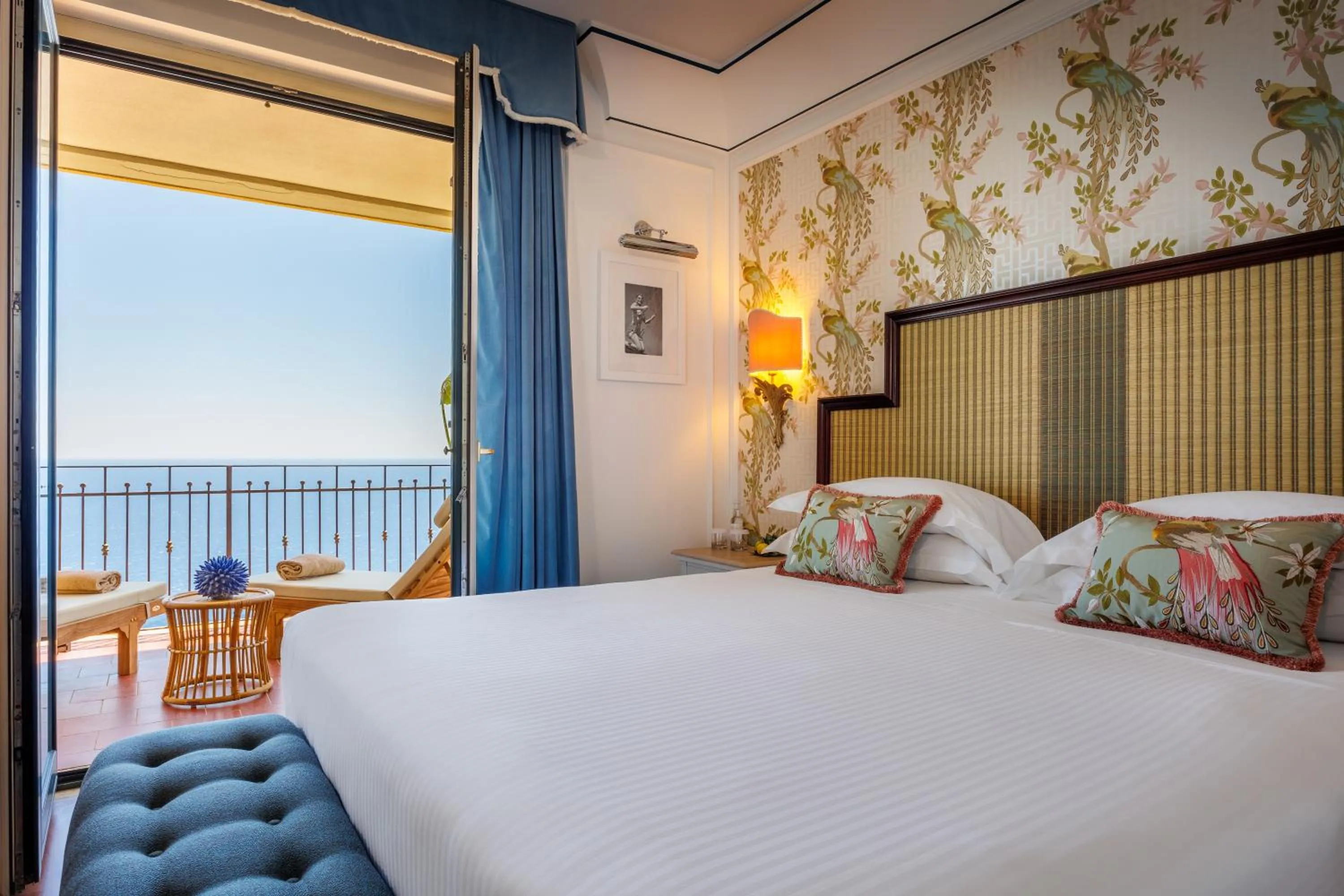 Bedroom, Bed in Grand Hotel San Pietro Taormina