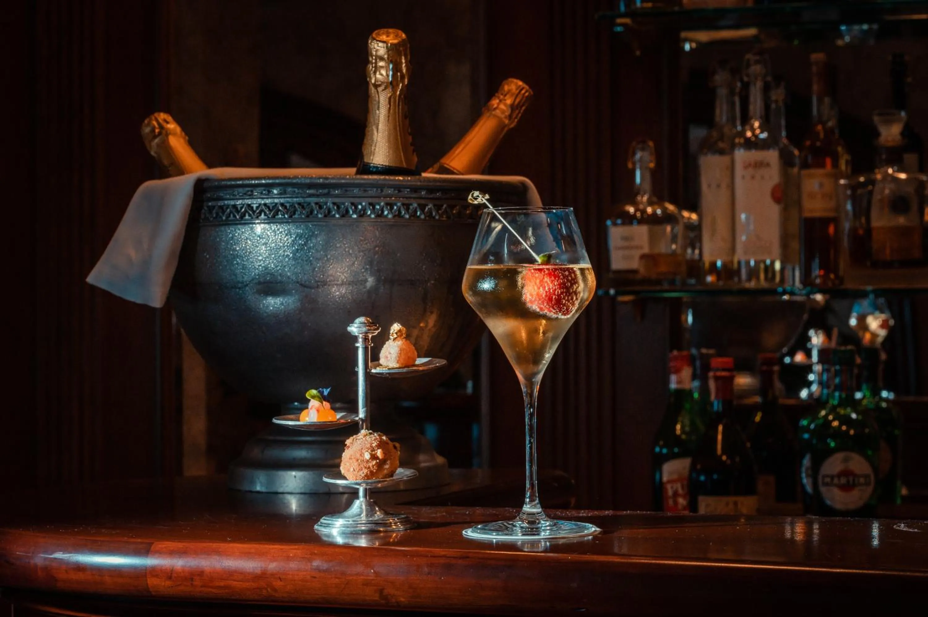 Lounge or bar in Grand Hotel San Pietro Taormina