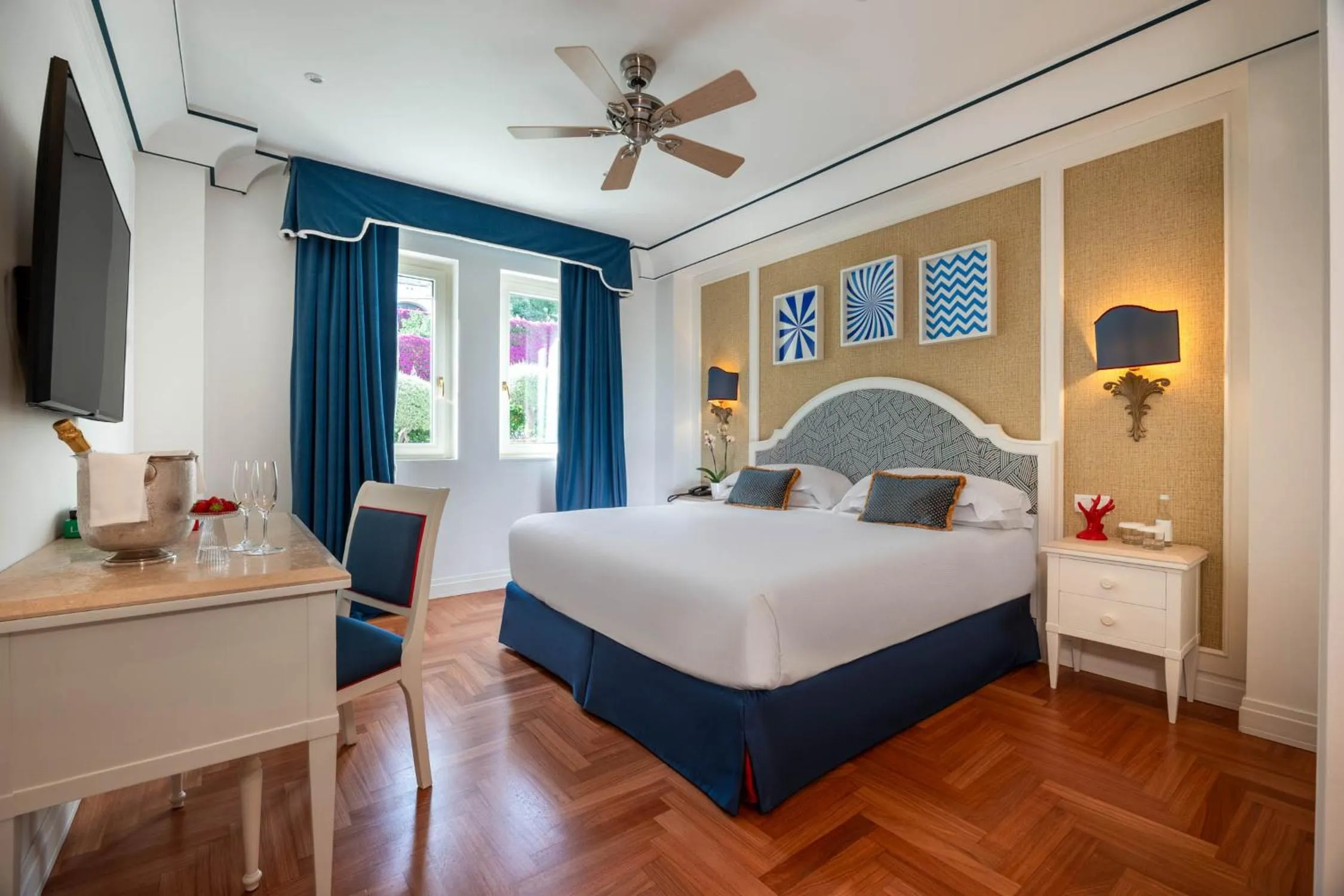 Bed in Grand Hotel San Pietro Taormina