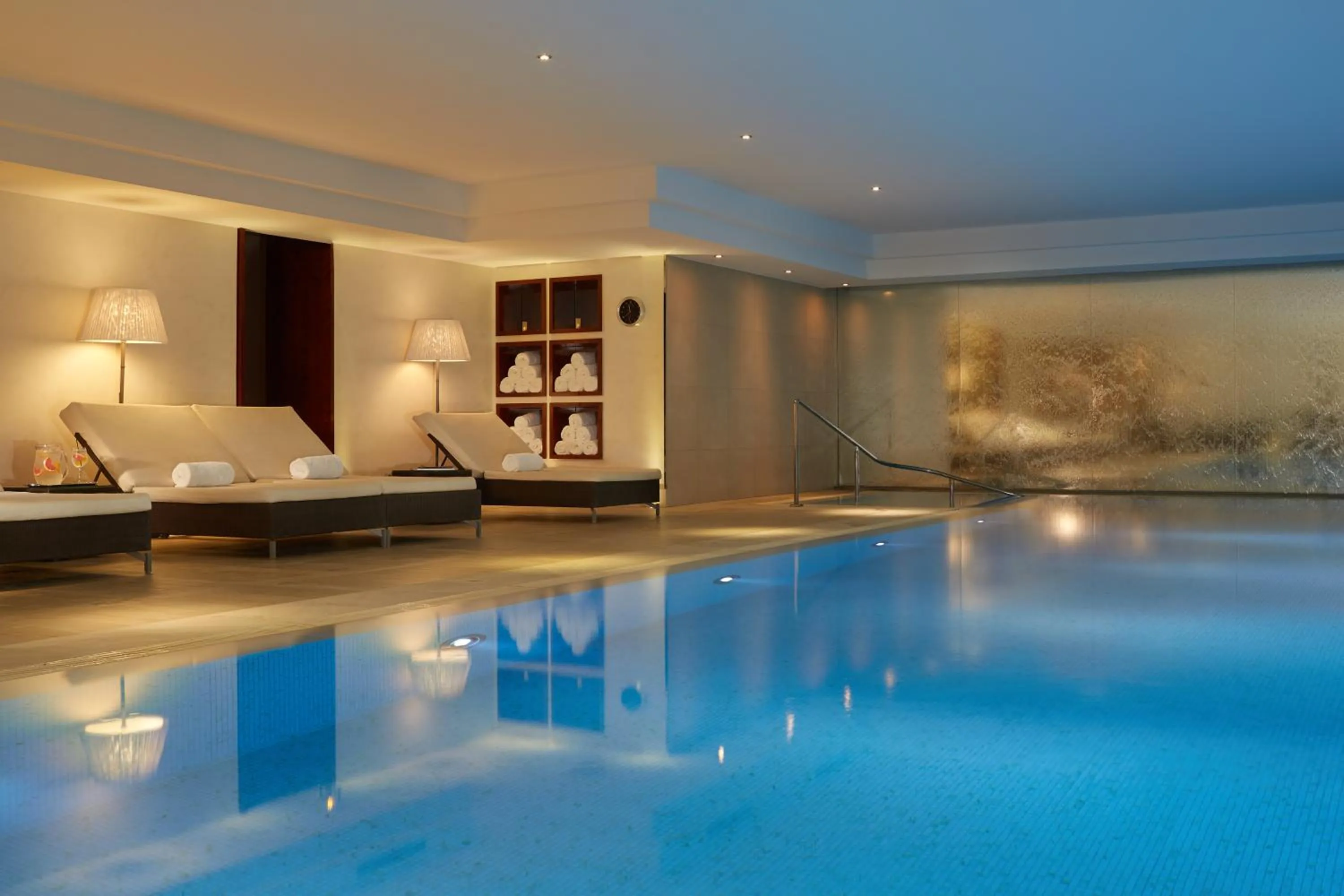 Spa and wellness centre/facilities in Majestic Apartments Champs Elysées