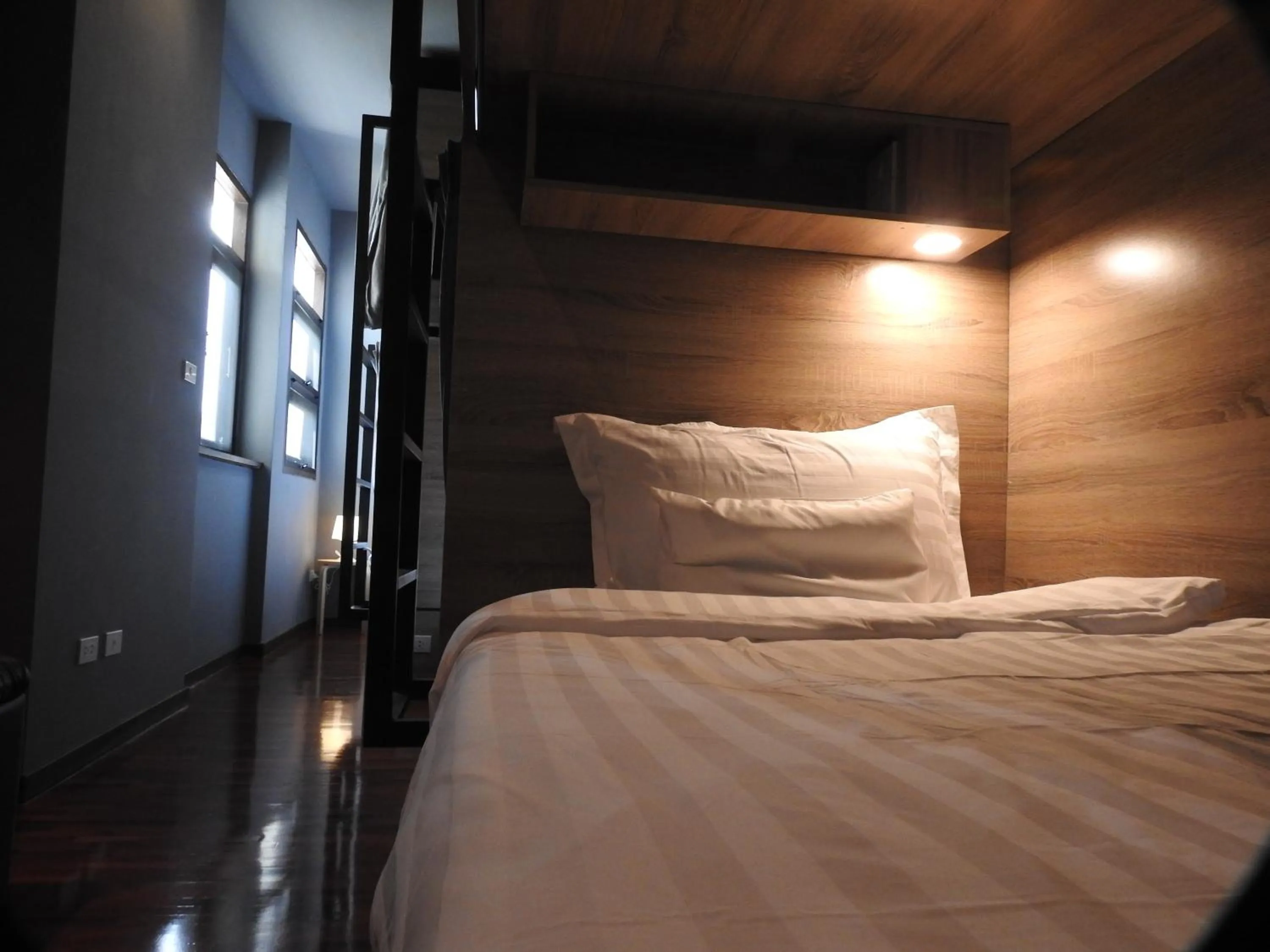 Bed in To Bed Poshtel