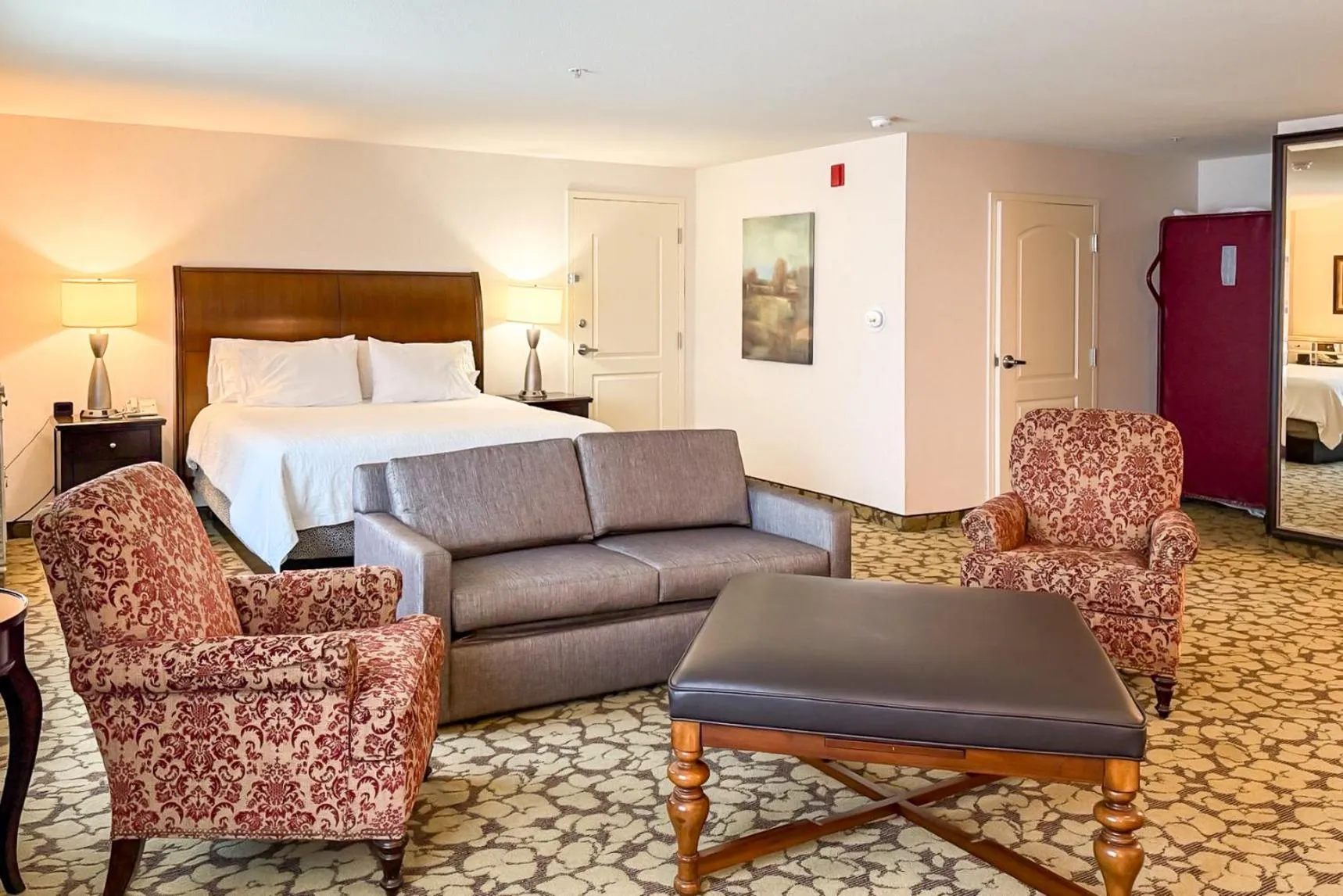 Bed in Hilton Garden Inn Gilroy