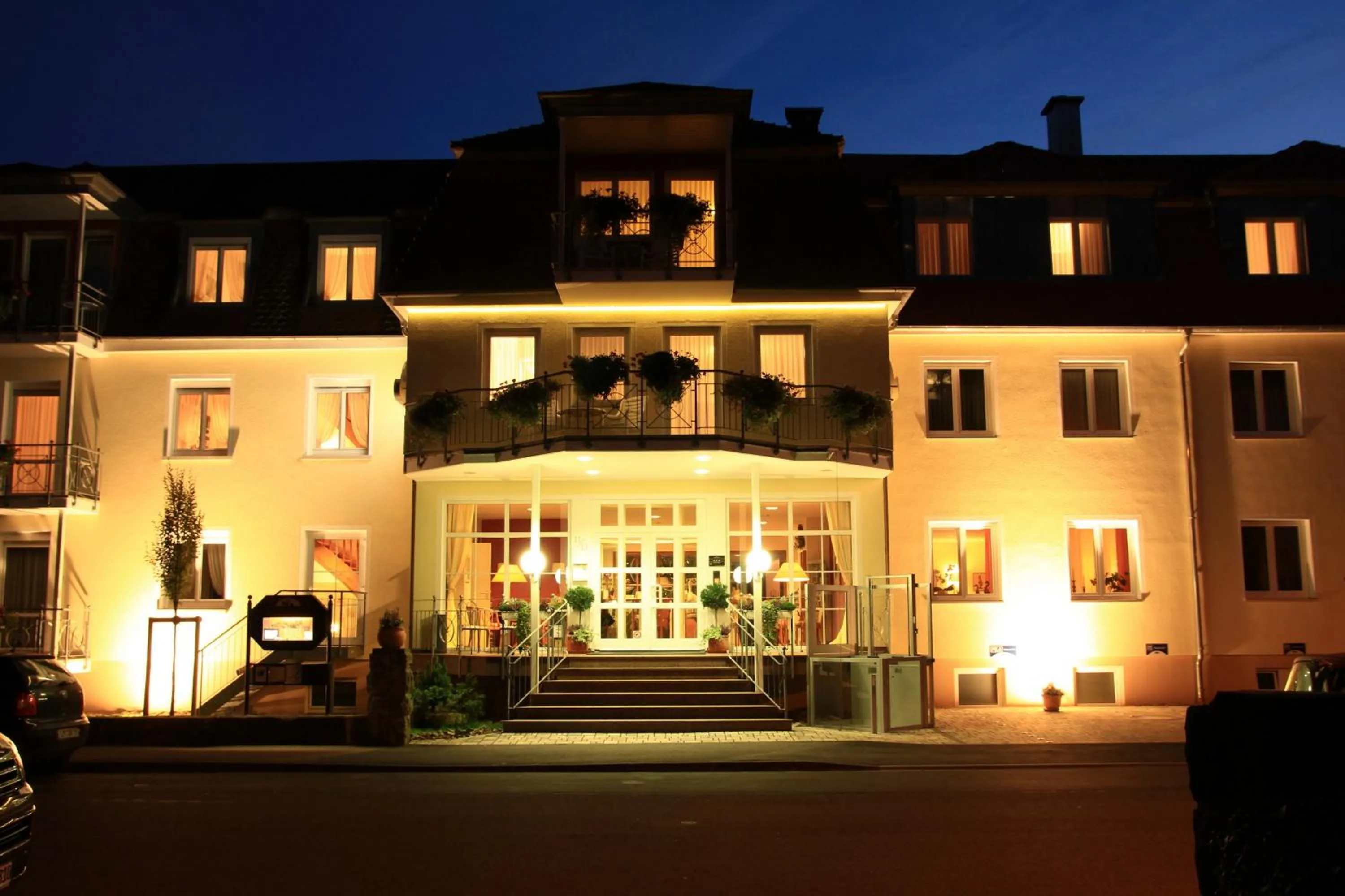 Facade/entrance in Hotel Alexa