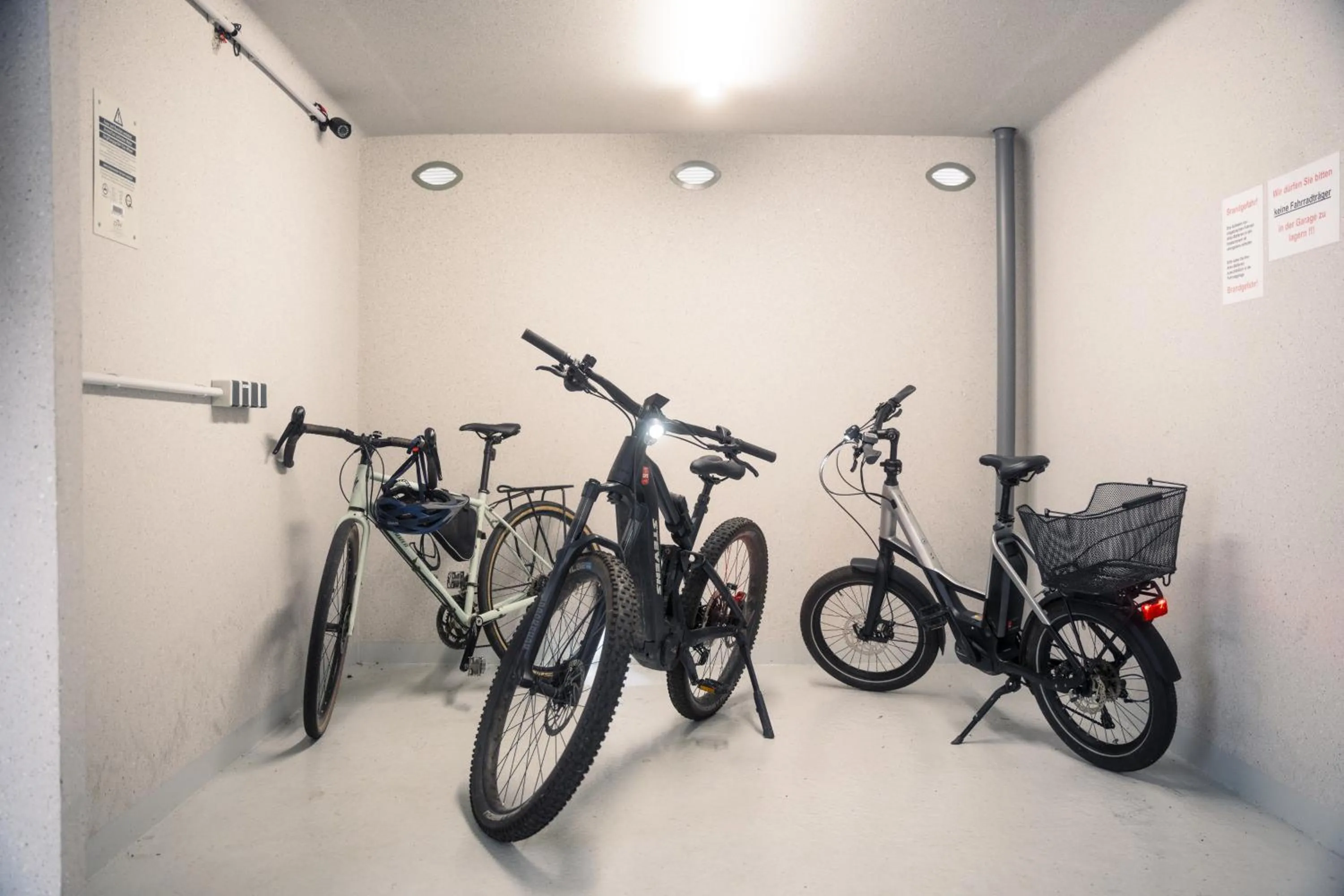 Property building in Hotel Alexa