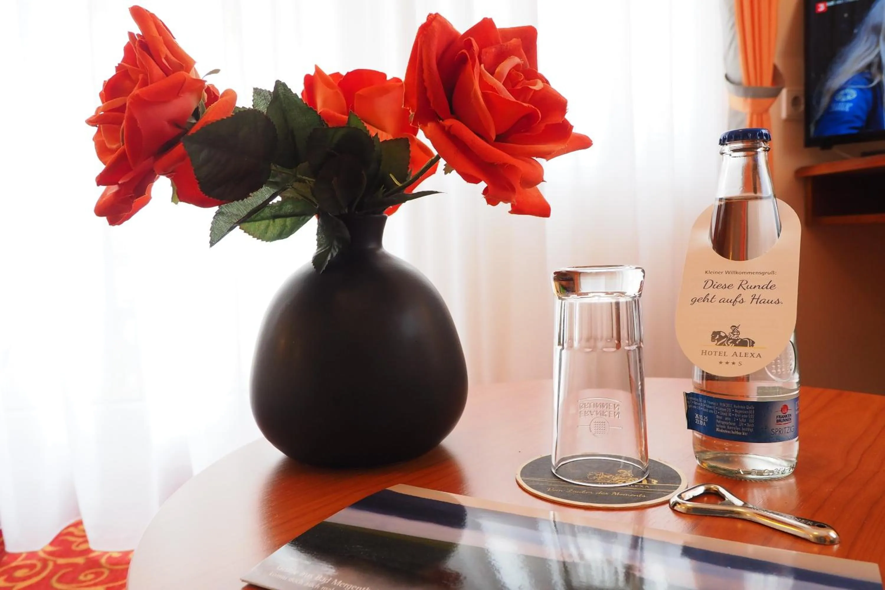 room service in Hotel Alexa