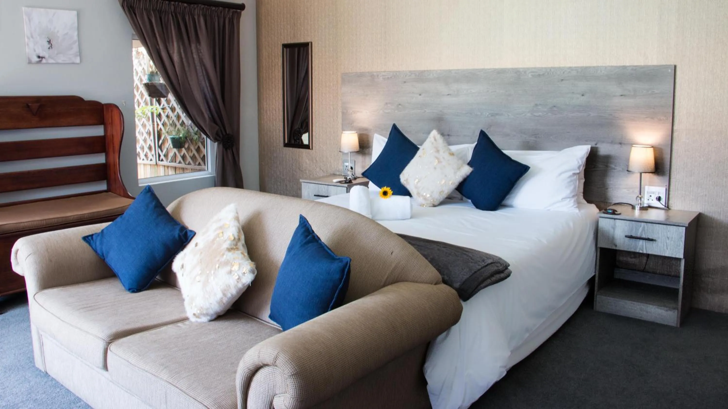 Bed in McAllisters on 8th