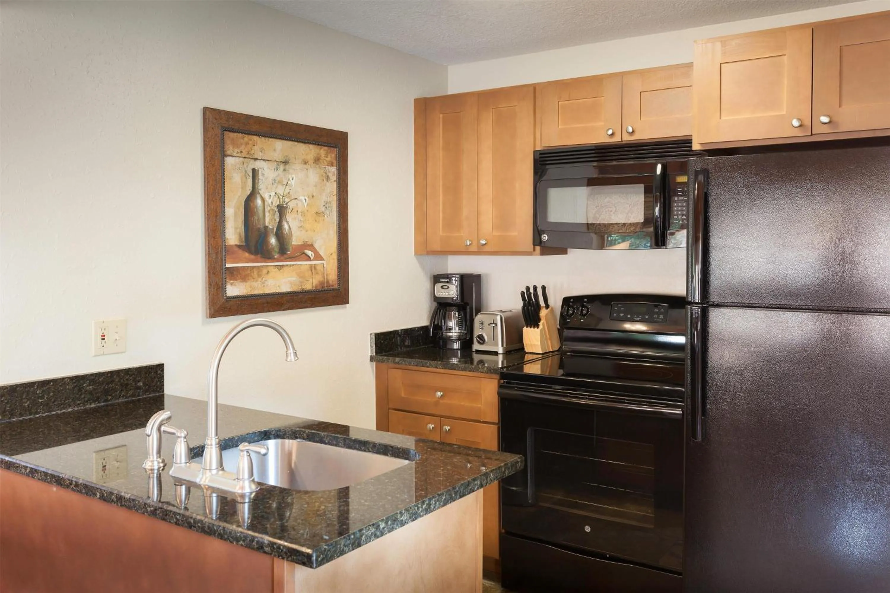 Kitchen or kitchenette in Hilton Vacation Club MountainLoft Gatlinburg