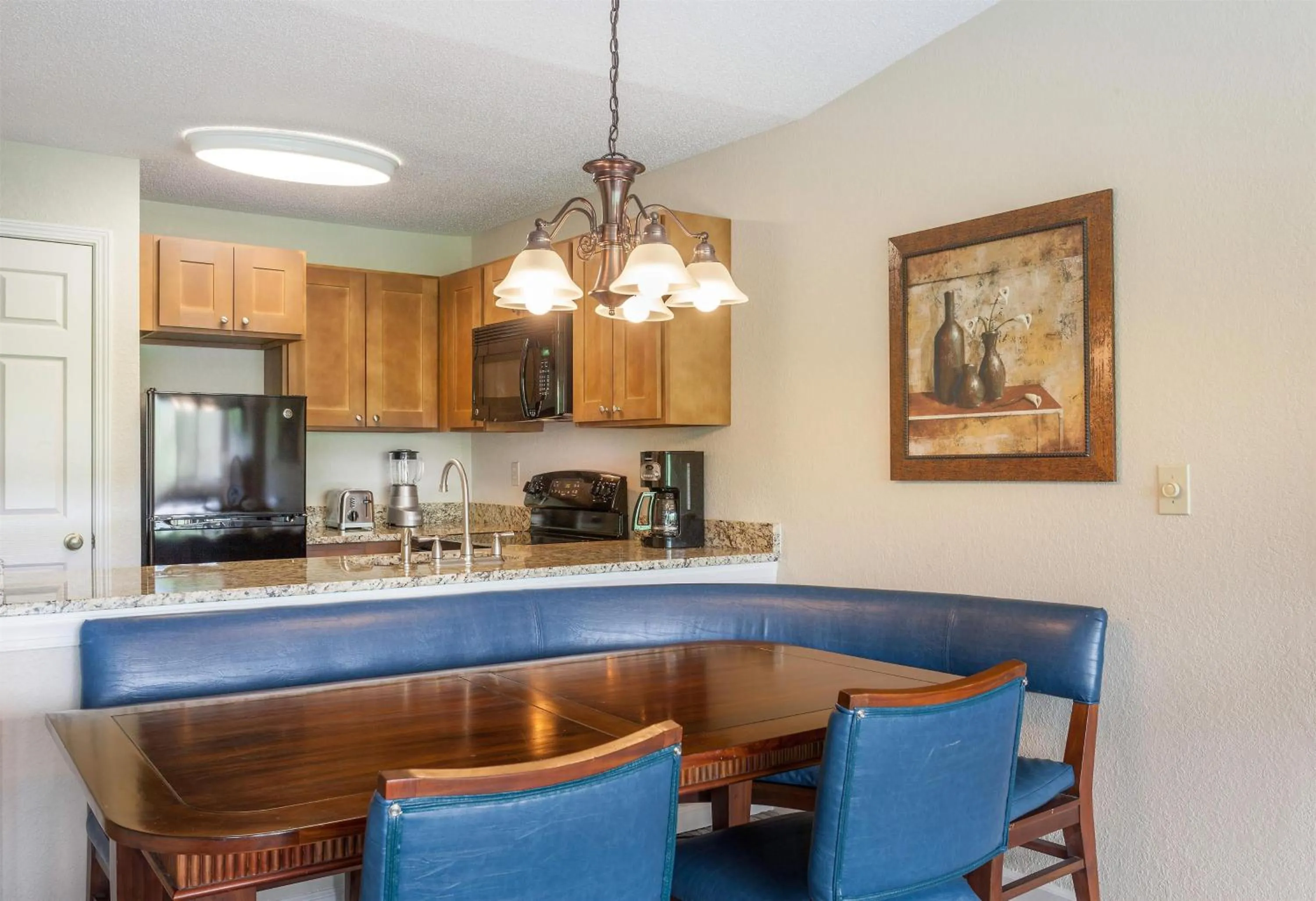 Kitchen or kitchenette in Hilton Vacation Club MountainLoft Gatlinburg