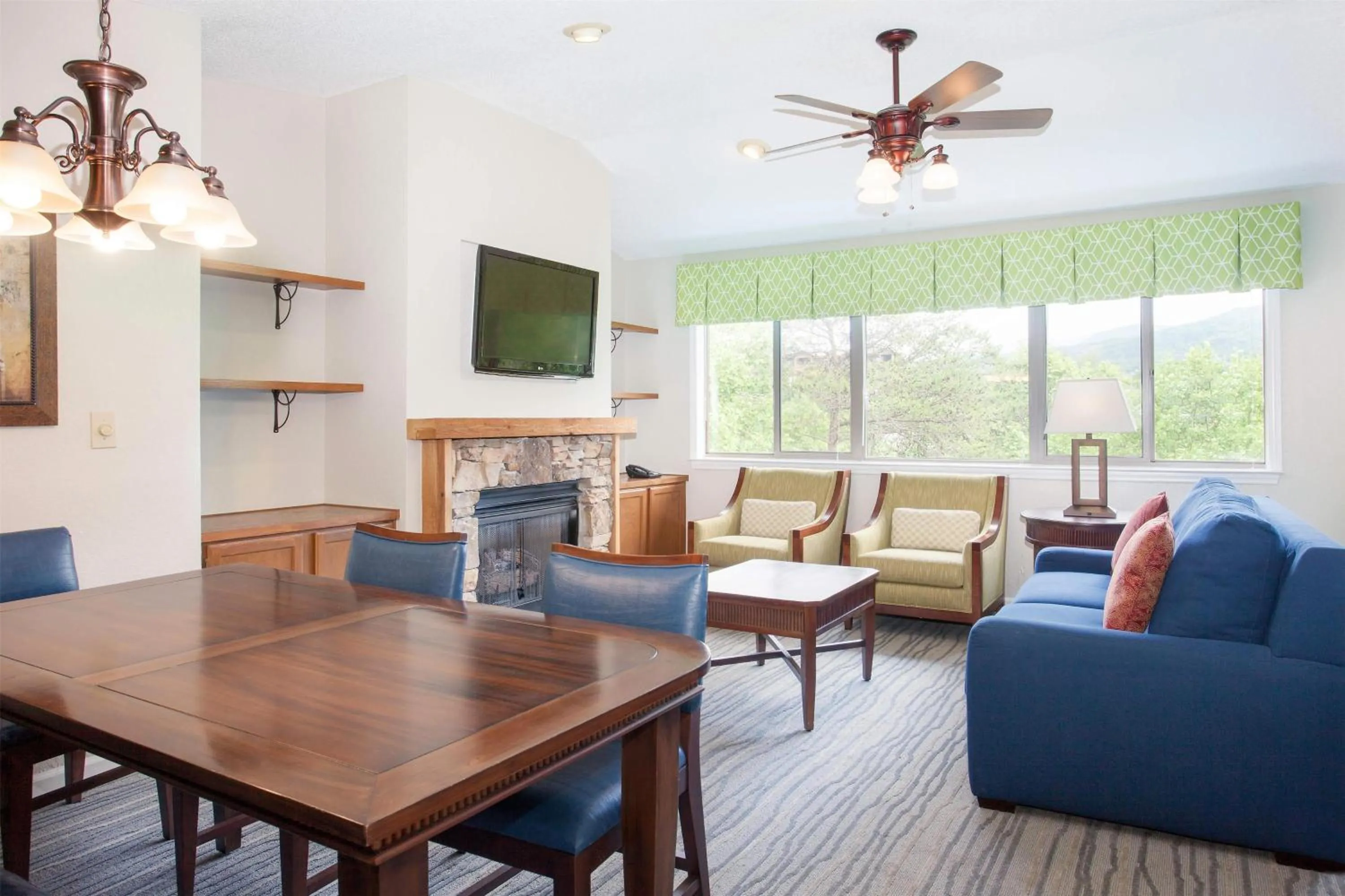 TV and multimedia in Hilton Vacation Club MountainLoft Gatlinburg