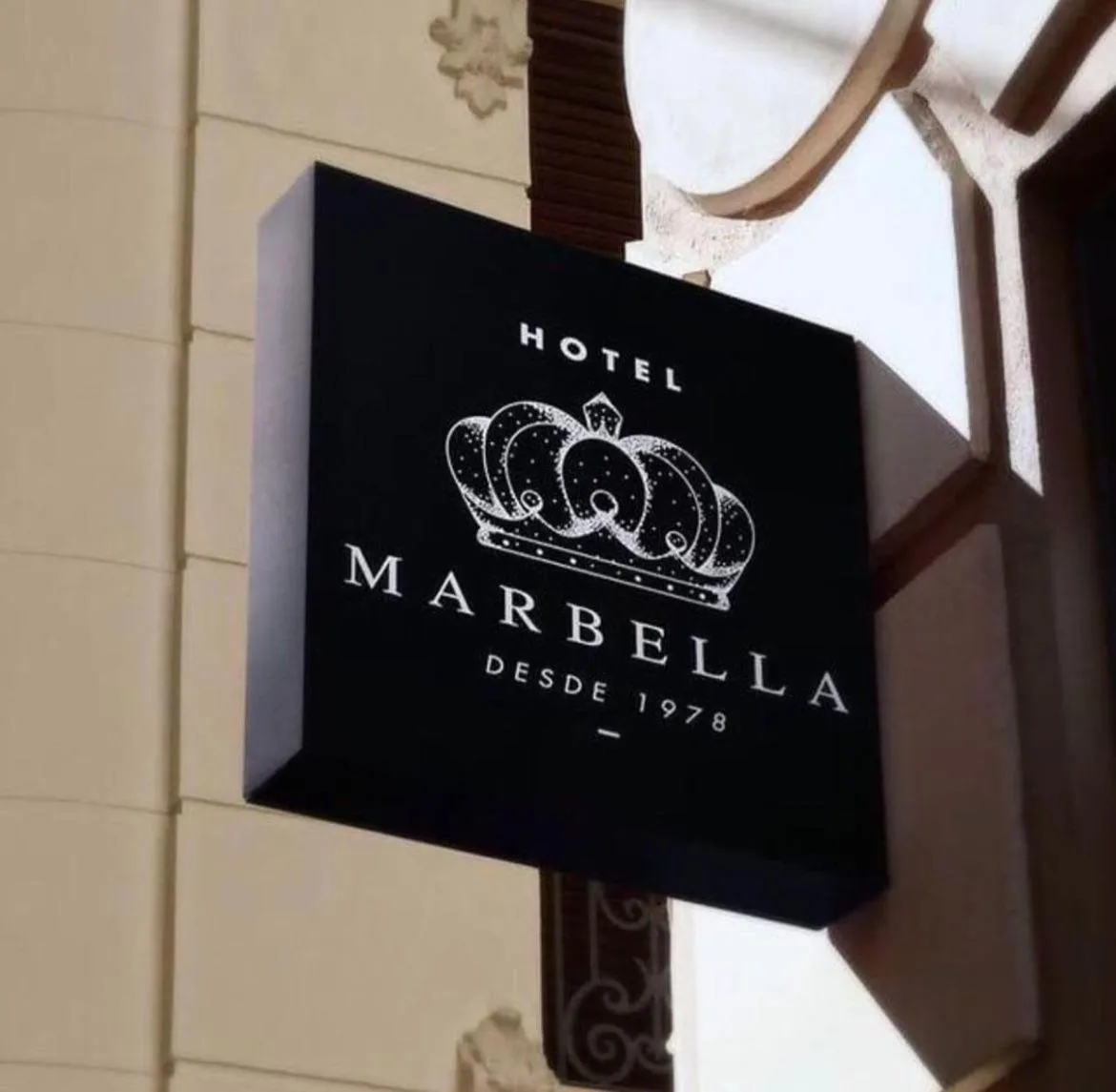 Logo/Certificate/Sign in Hotel Marbella
