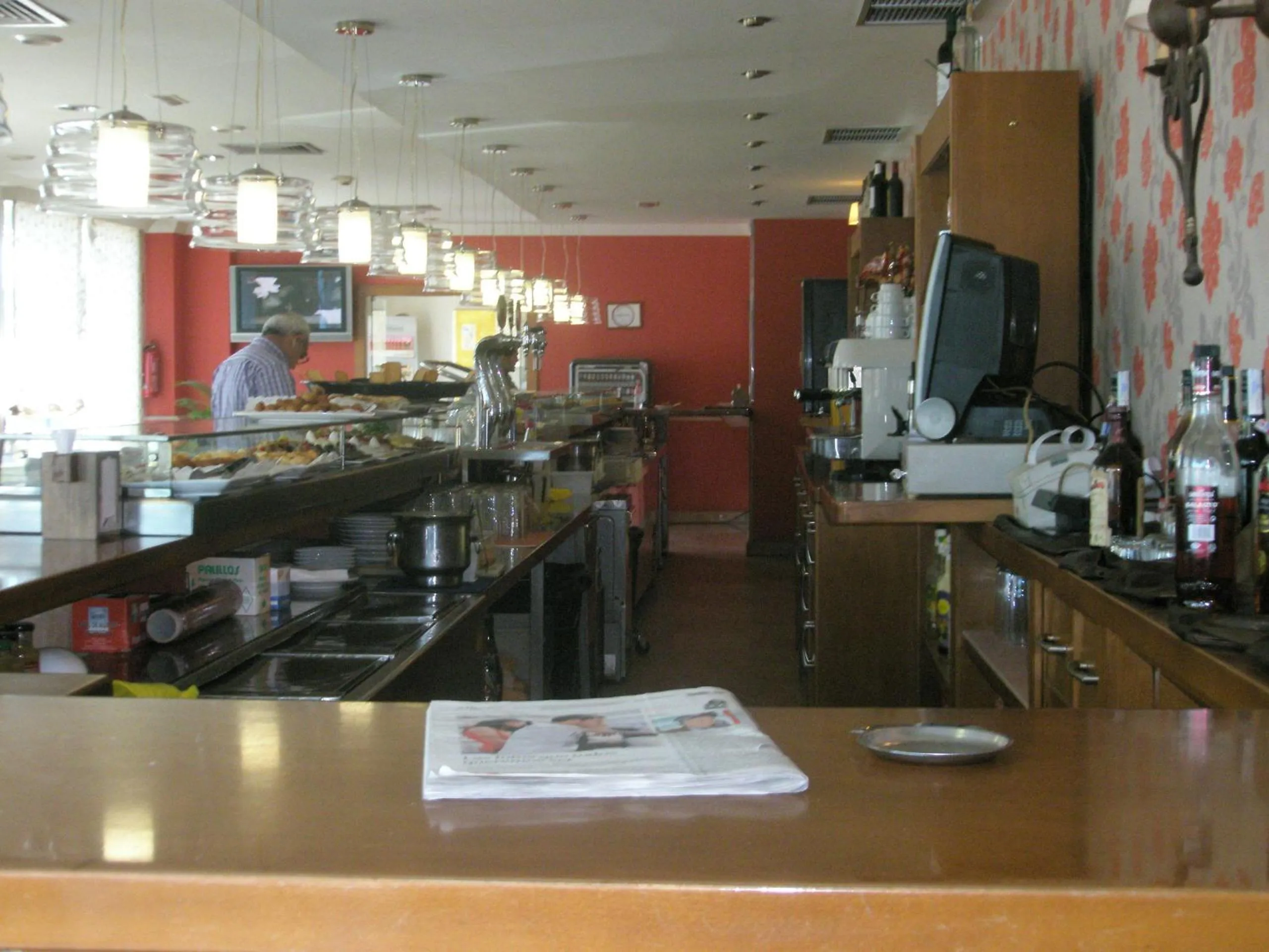 Communal lounge/ TV room in Hotel Villa De Ferias