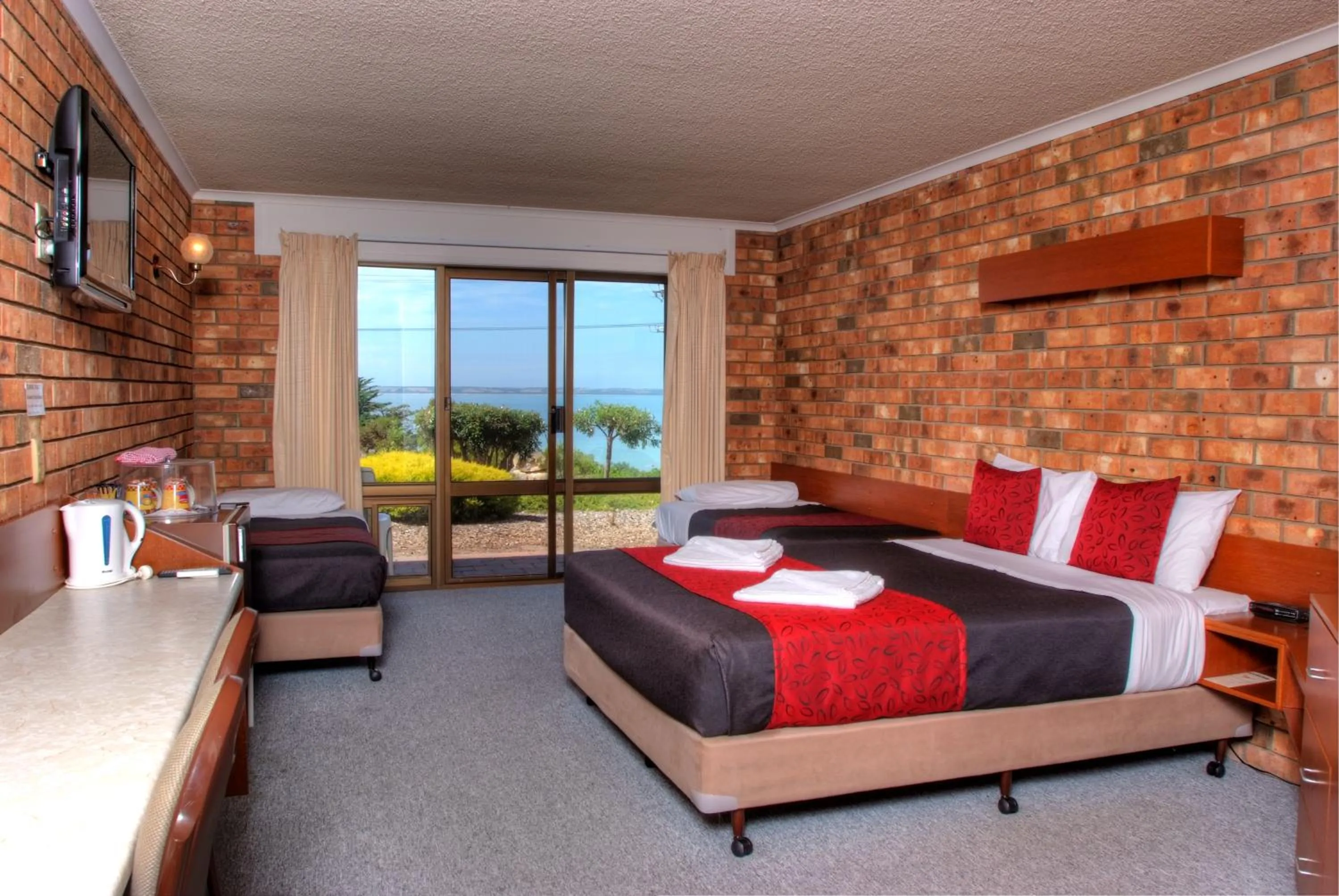 Bedroom, Bed in Kangaroo Island Seaside Inn