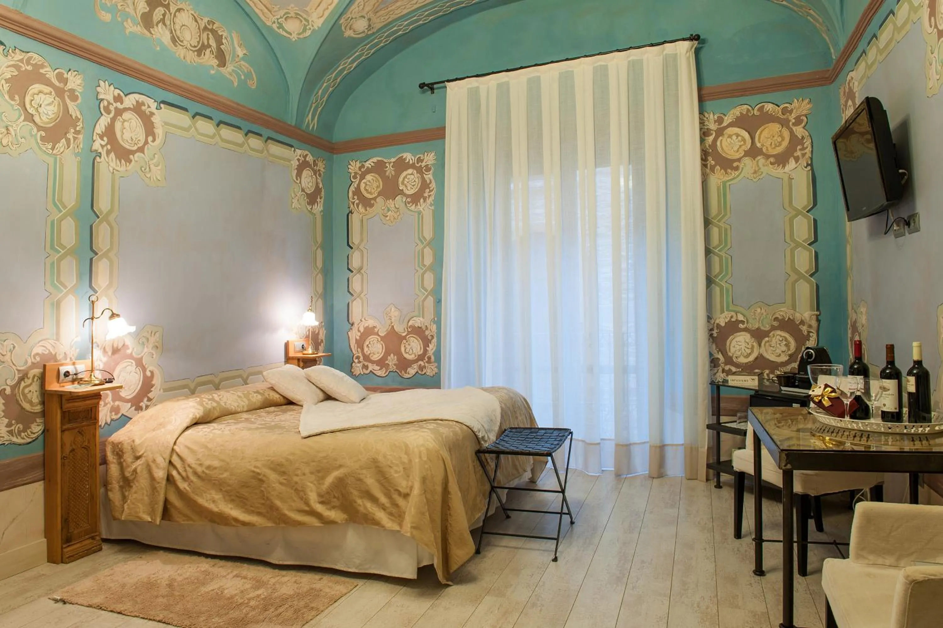 Bed in Hotel-Spa Classic Begur