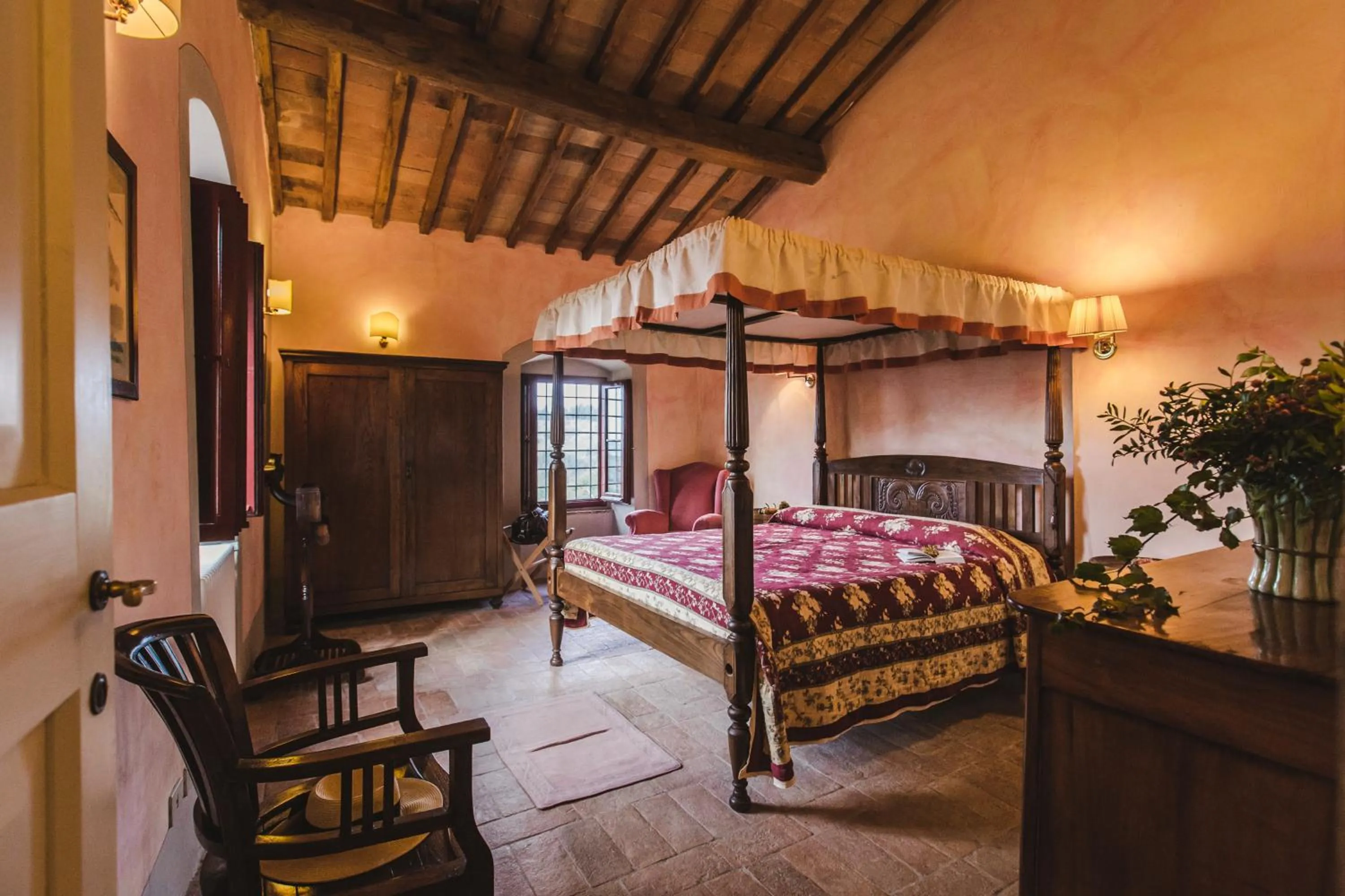 Bedroom, Bed in La Veronica Exclusive Chianti Resort