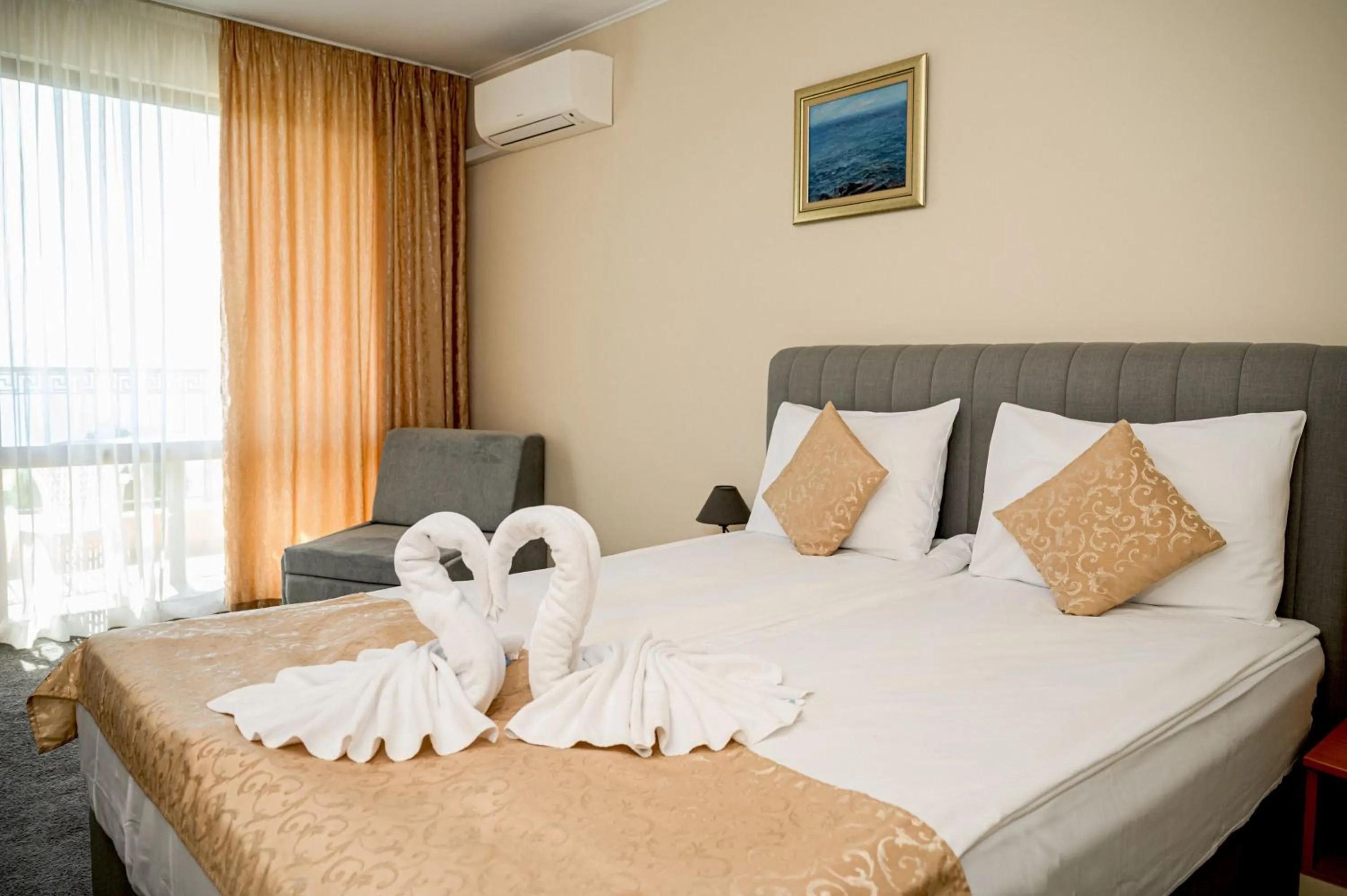 Bed in Paradise Hotel & Relax Center