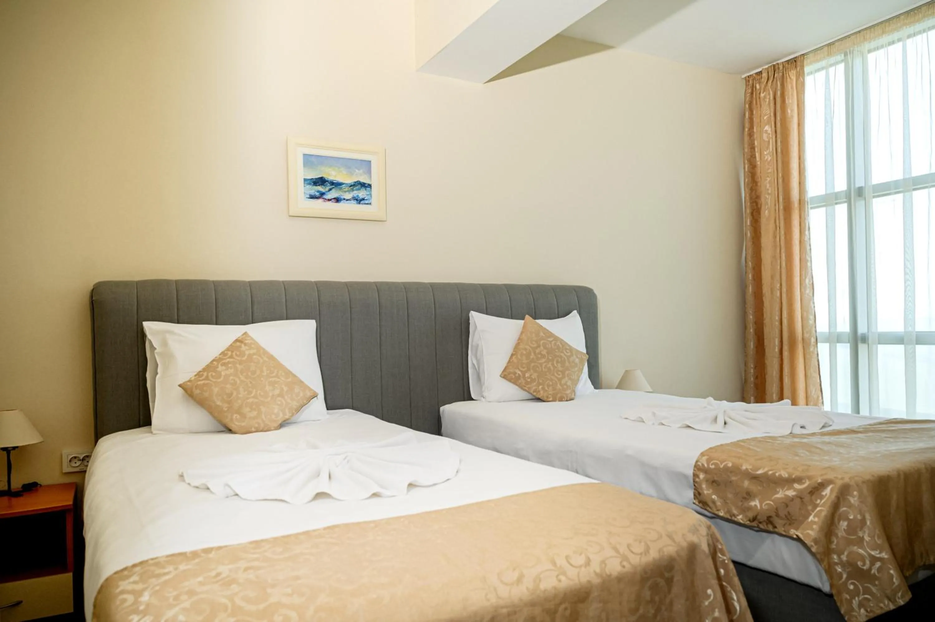 Bed in Paradise Hotel & Relax Center