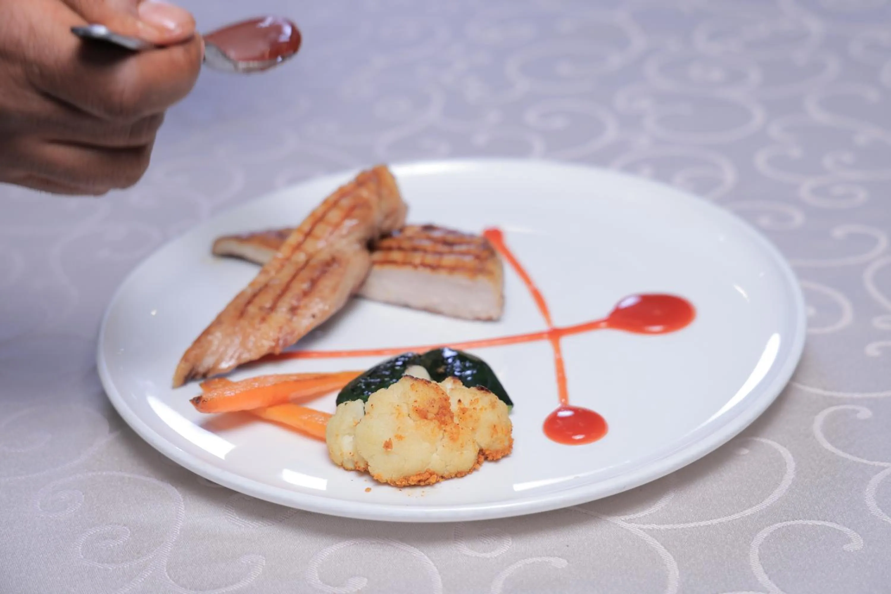 Restaurant/places to eat in Tolip Olympia Hotel