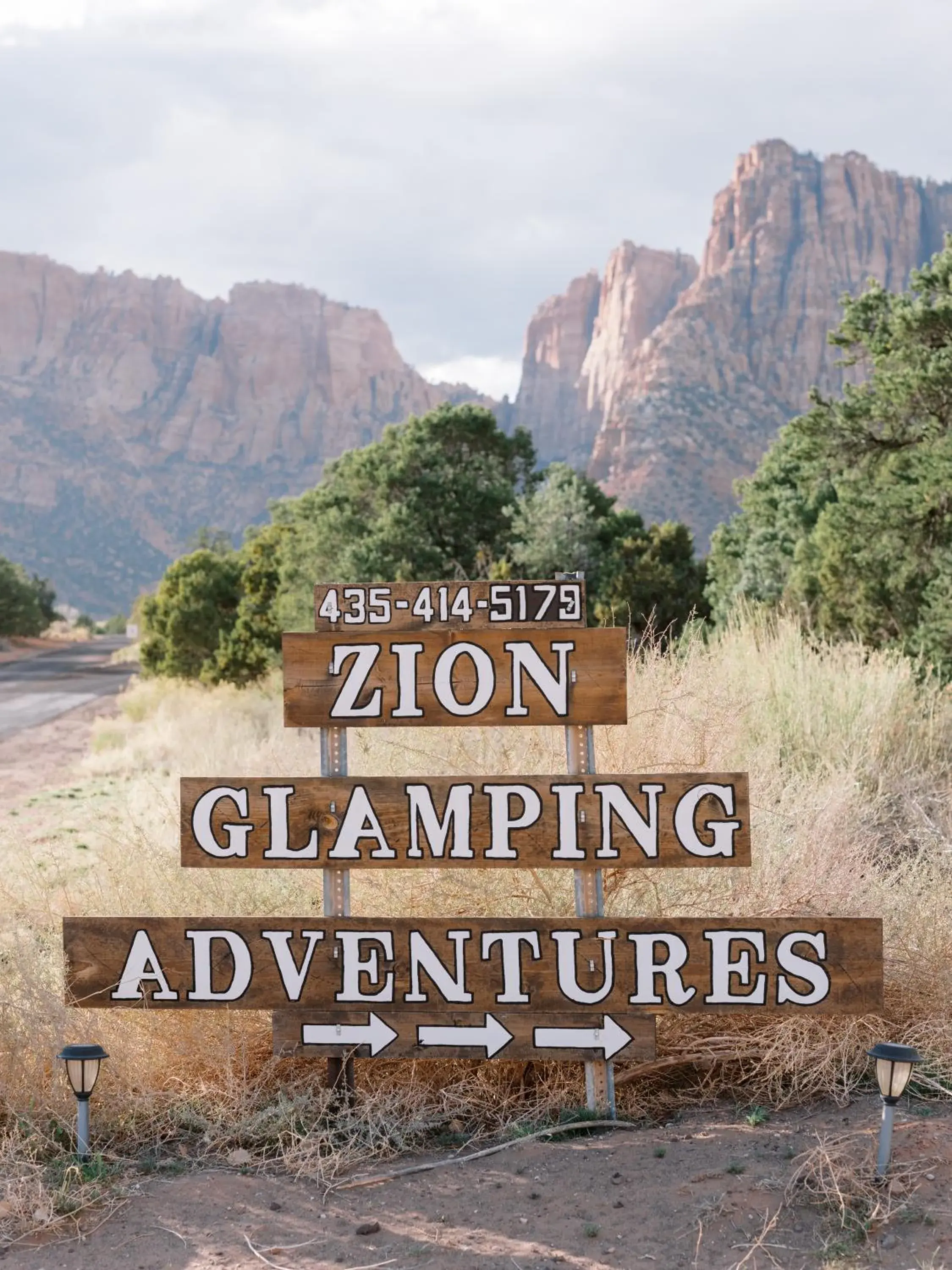 Dry Tent - 1 bed in Zion Glamping Adventures Dry Tent - 1 bed in Zion Glamping Adventures