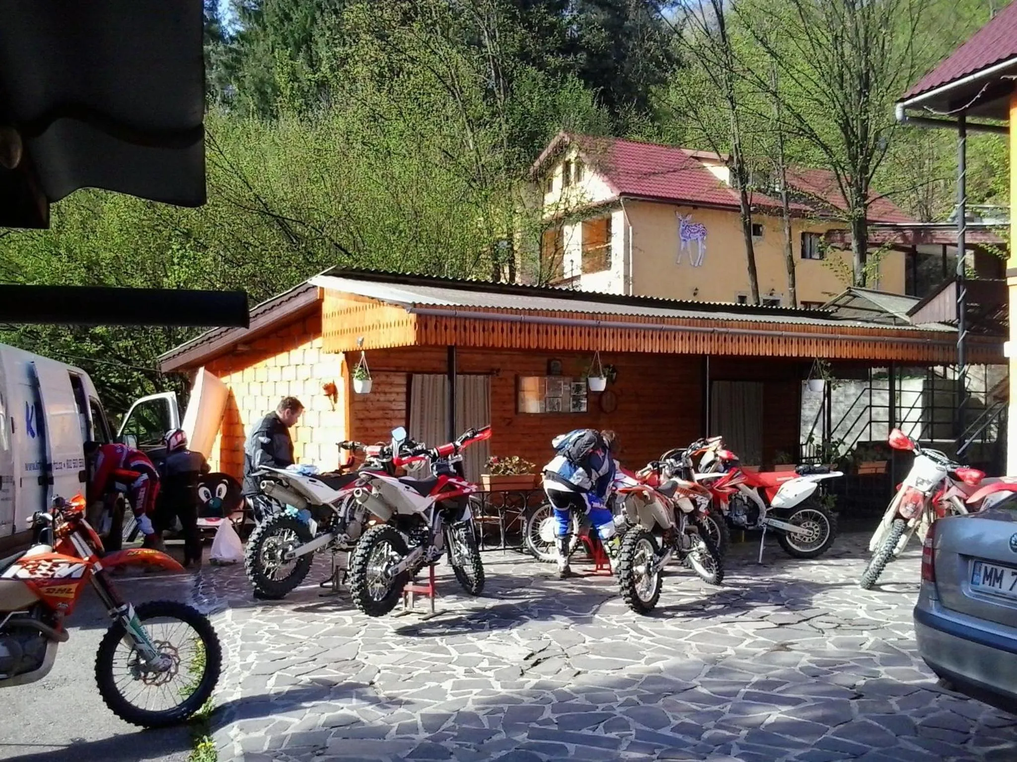 People in Complex Turistic Caprioara