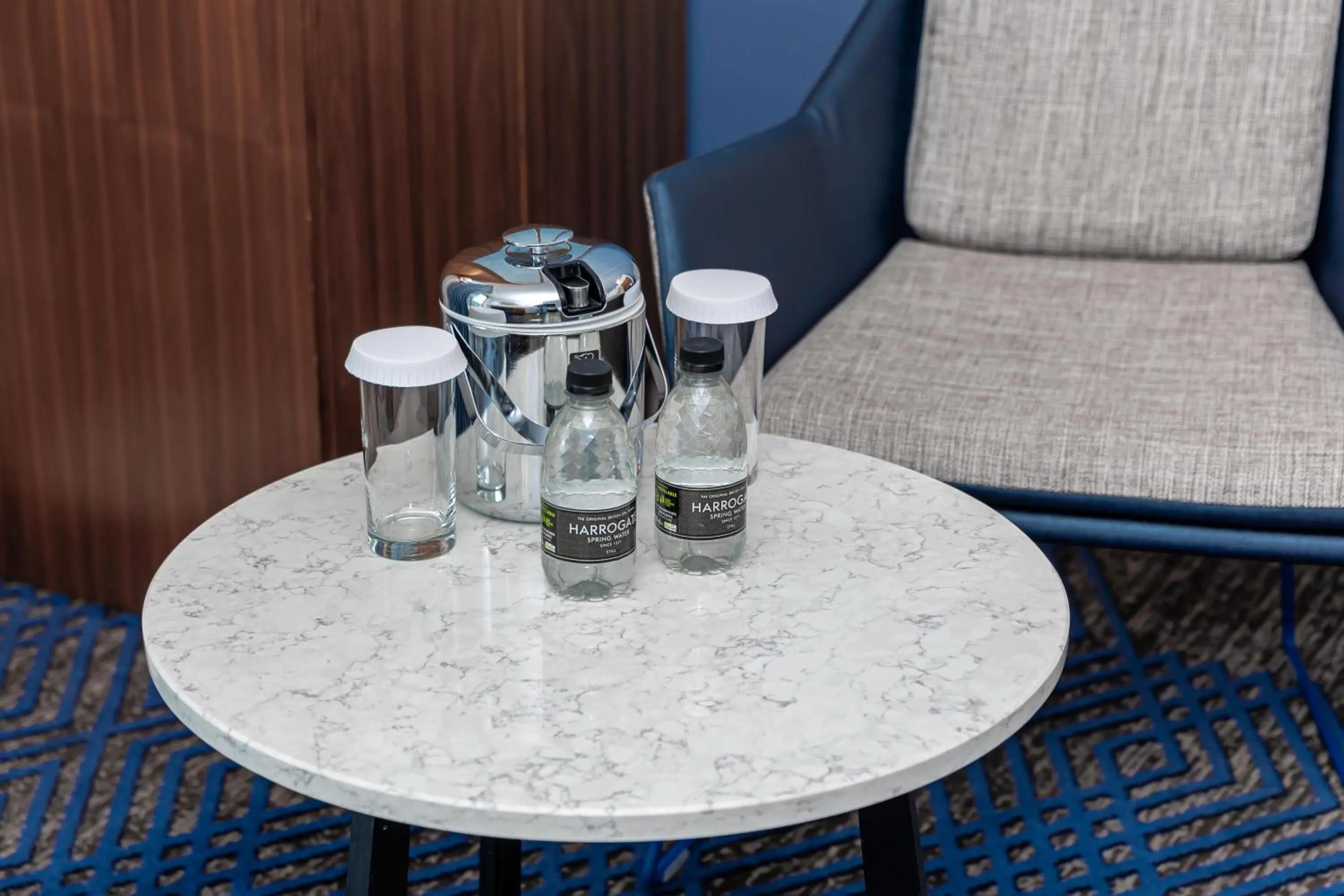 Photo of the whole room in DoubleTree by Hilton Hotel London - Tower of London