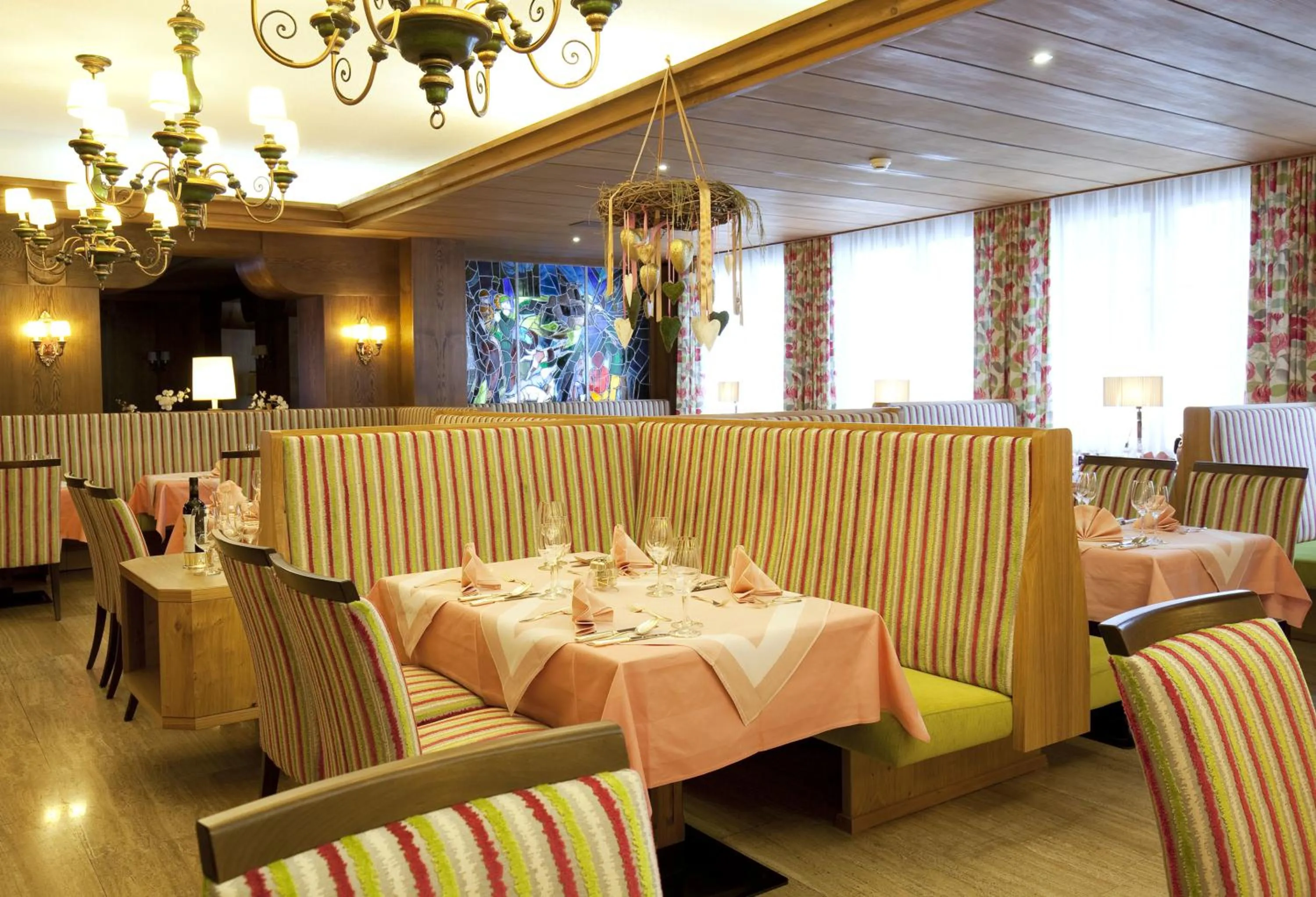 Restaurant/places to eat in Sporthotel St. Anton