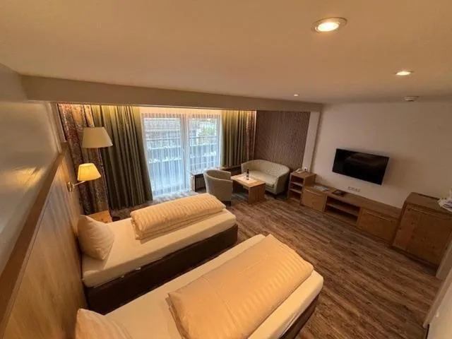 Photo of the whole room, Bed in Sporthotel St. Anton