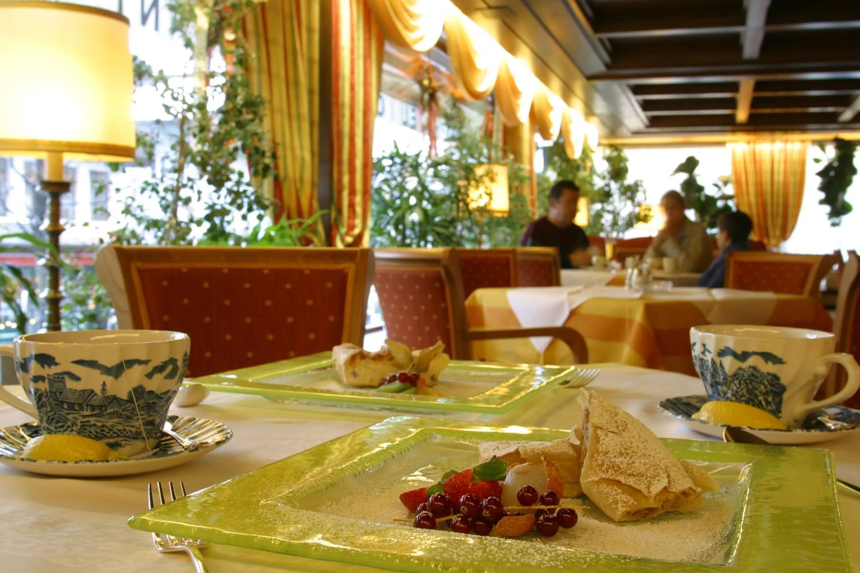 Restaurant/places to eat in Sporthotel St. Anton