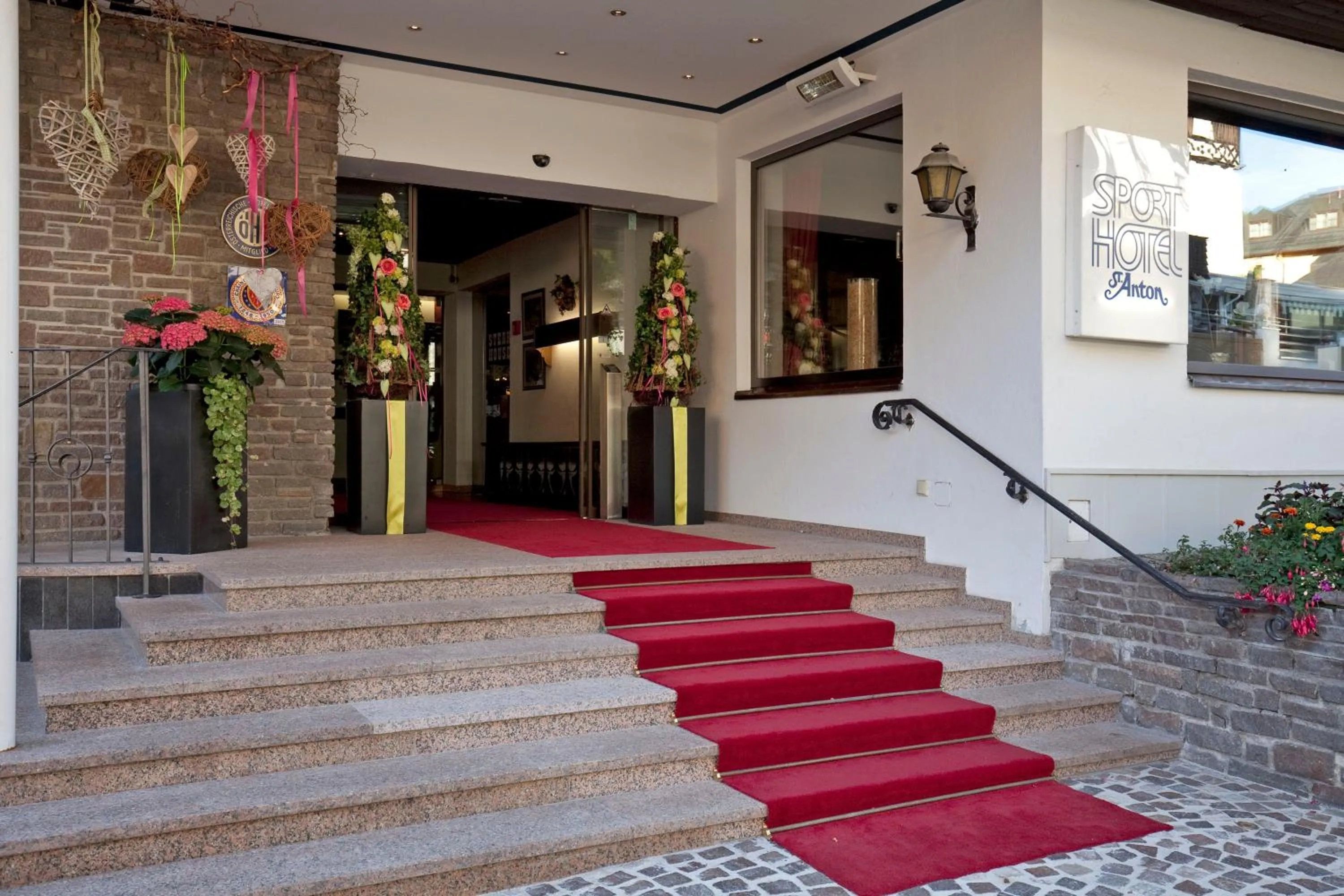 Facade/entrance in Sporthotel St. Anton