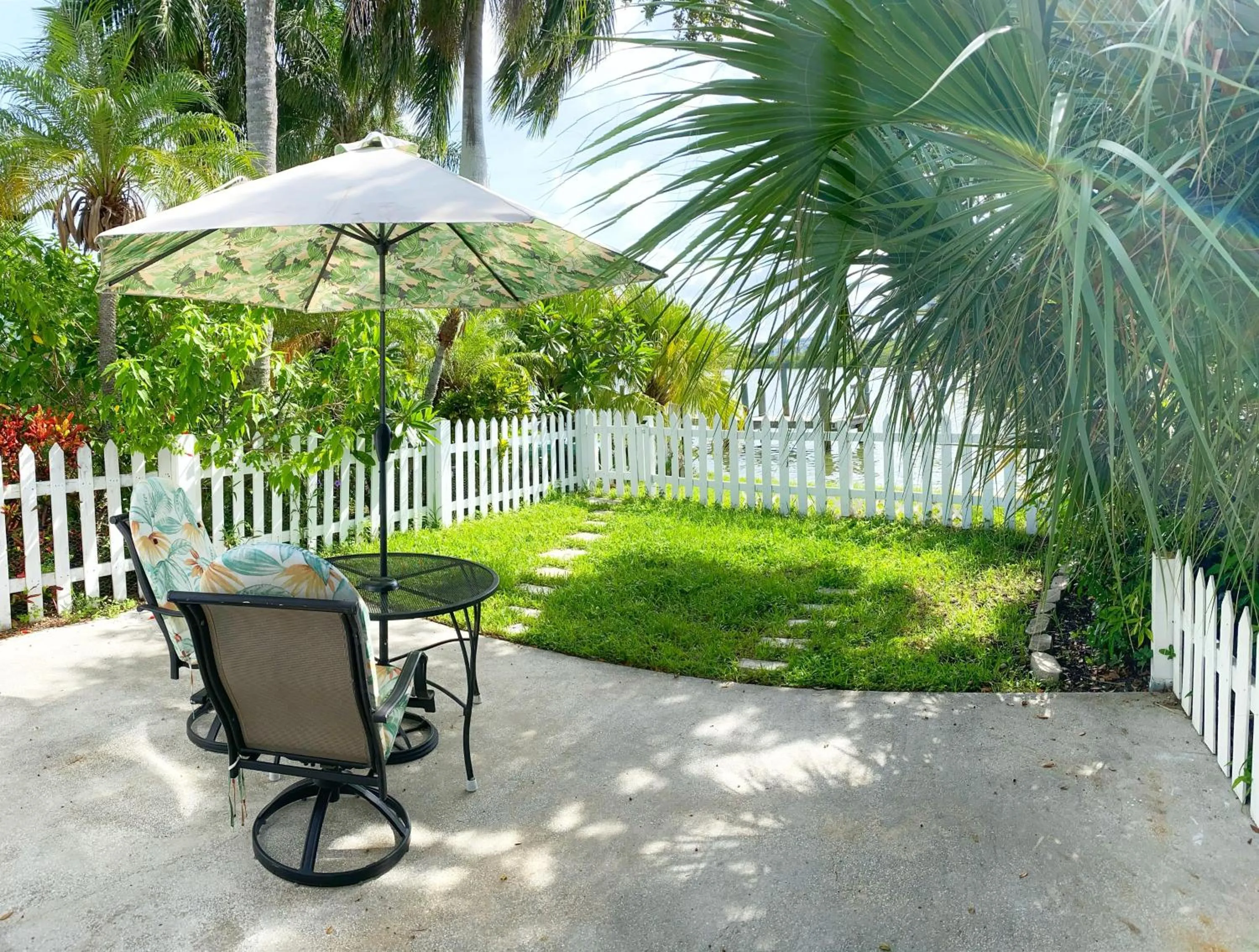 Patio in BeachTrail Lodging