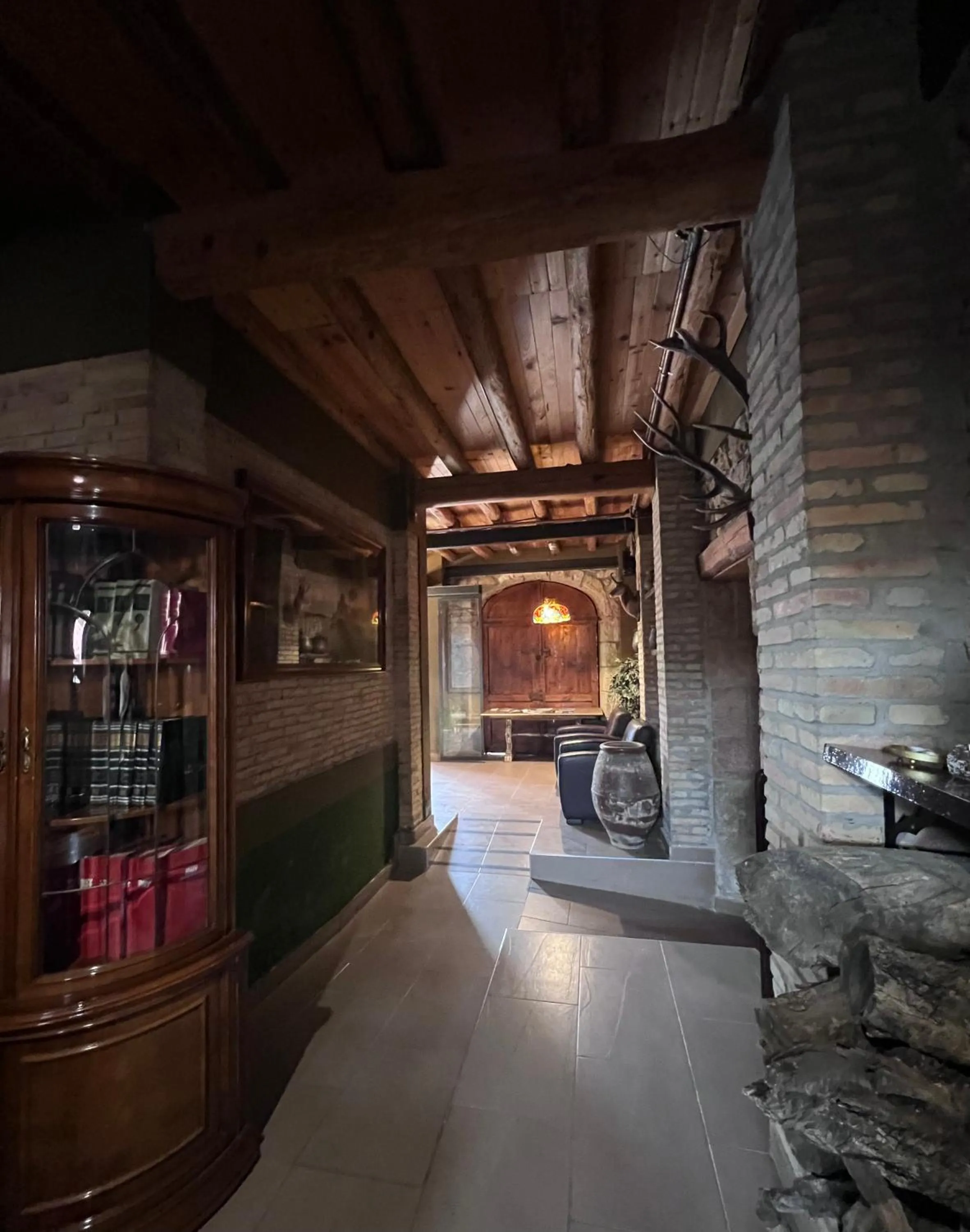 Restaurant/places to eat in La Garbinada Hotel