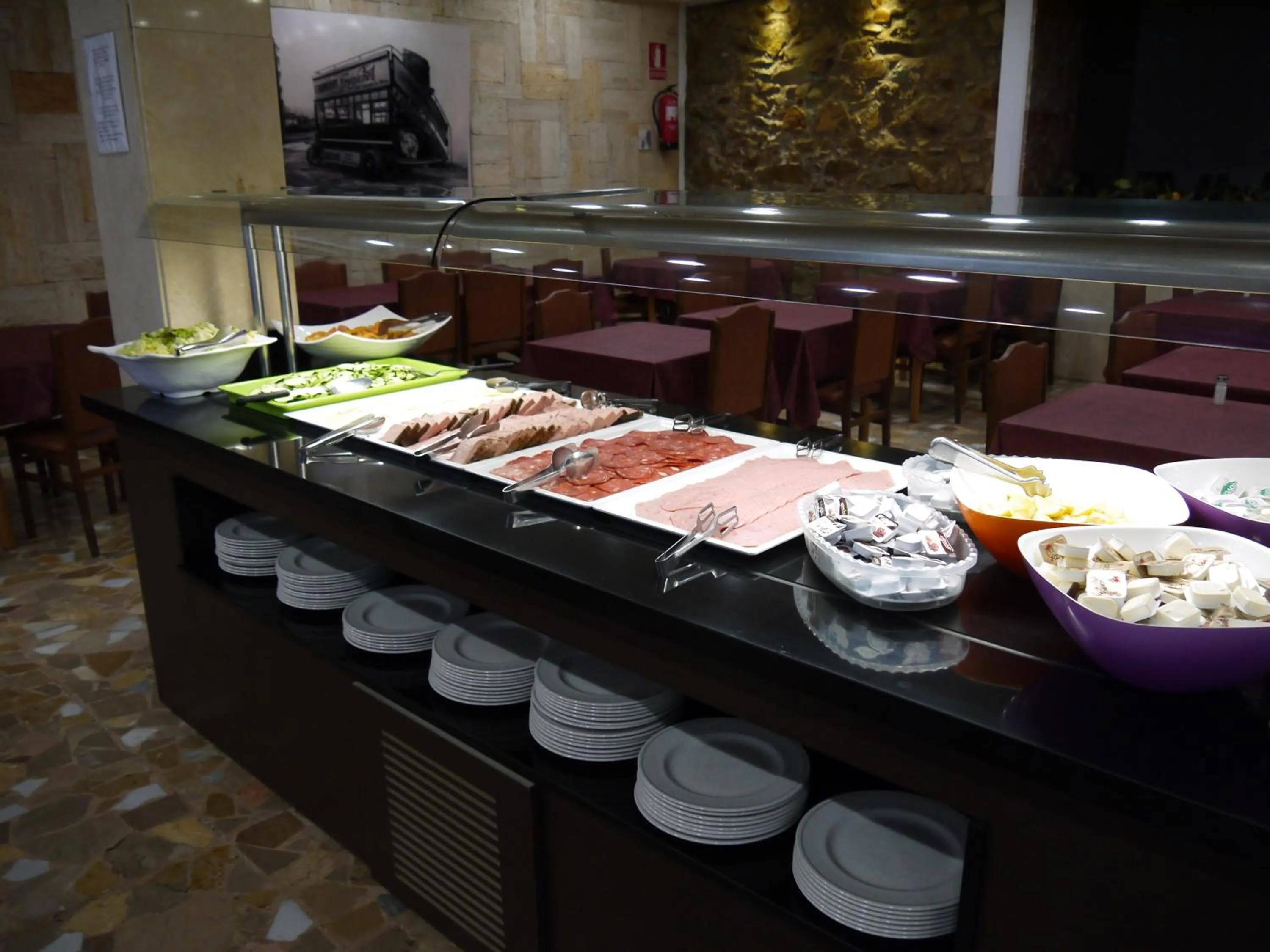 Restaurant/places to eat in Hotel la Palmera & Spa