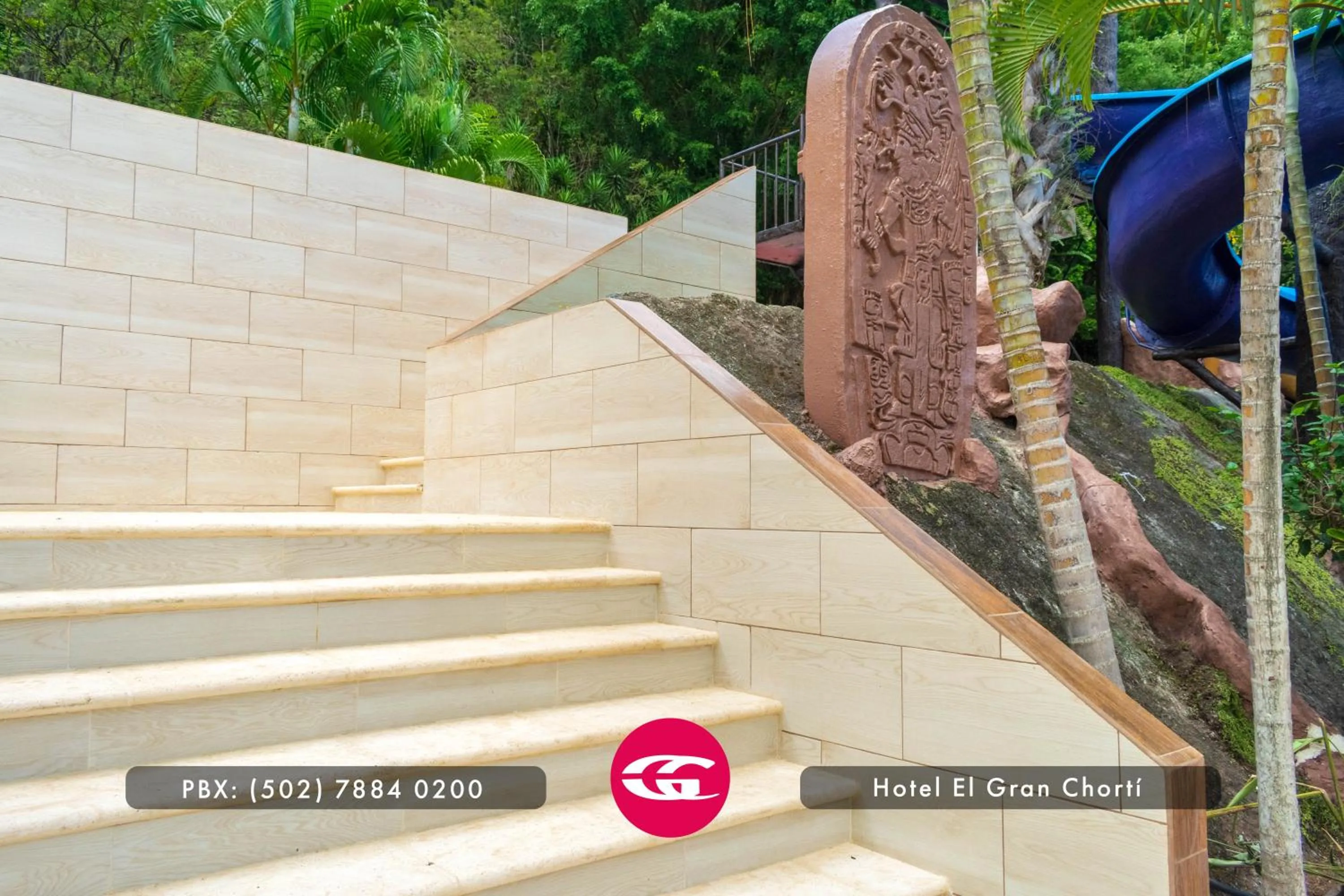 Swimming pool in Hotel El Gran Chortí