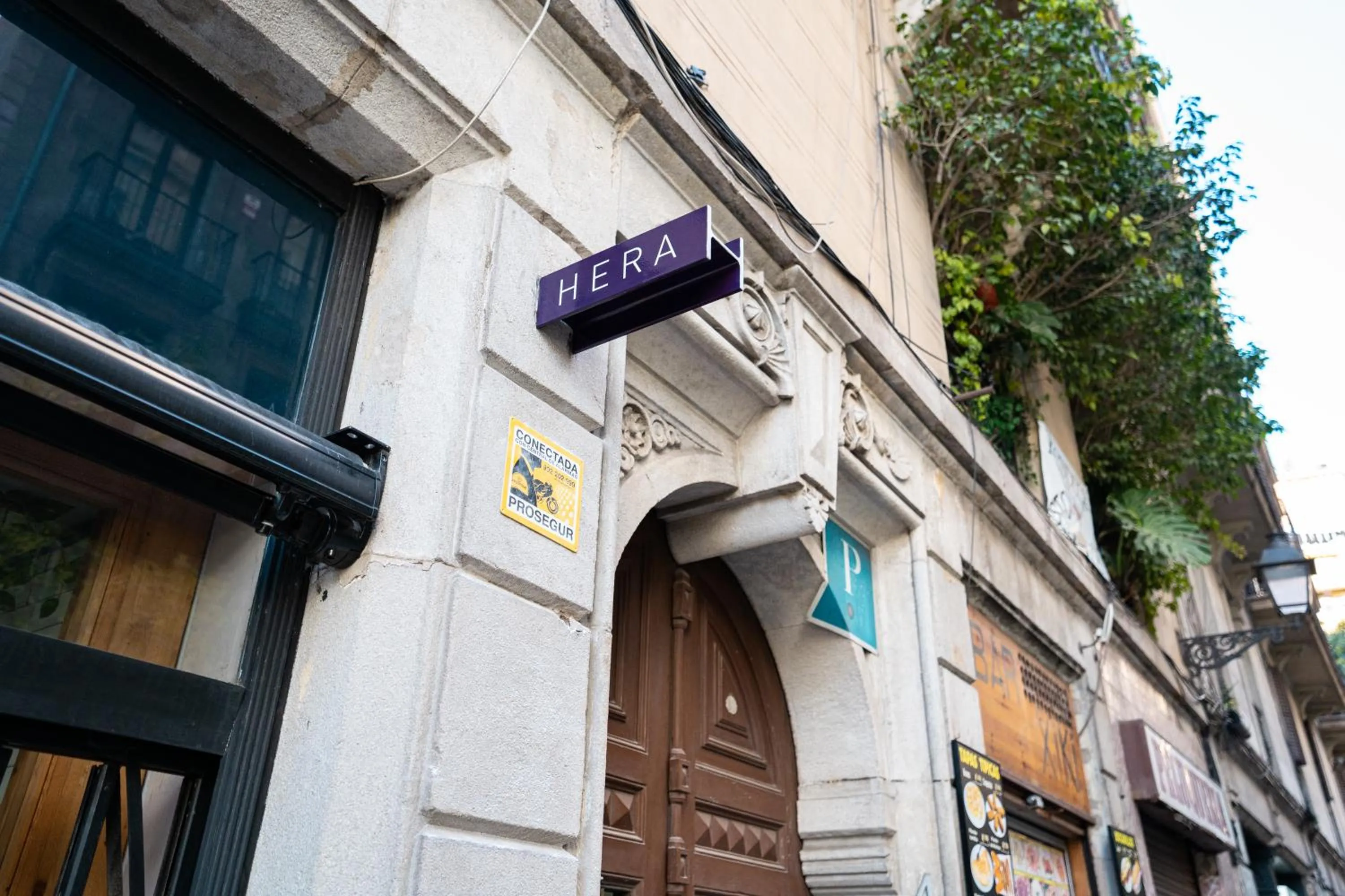 Property building in Hostal Hera