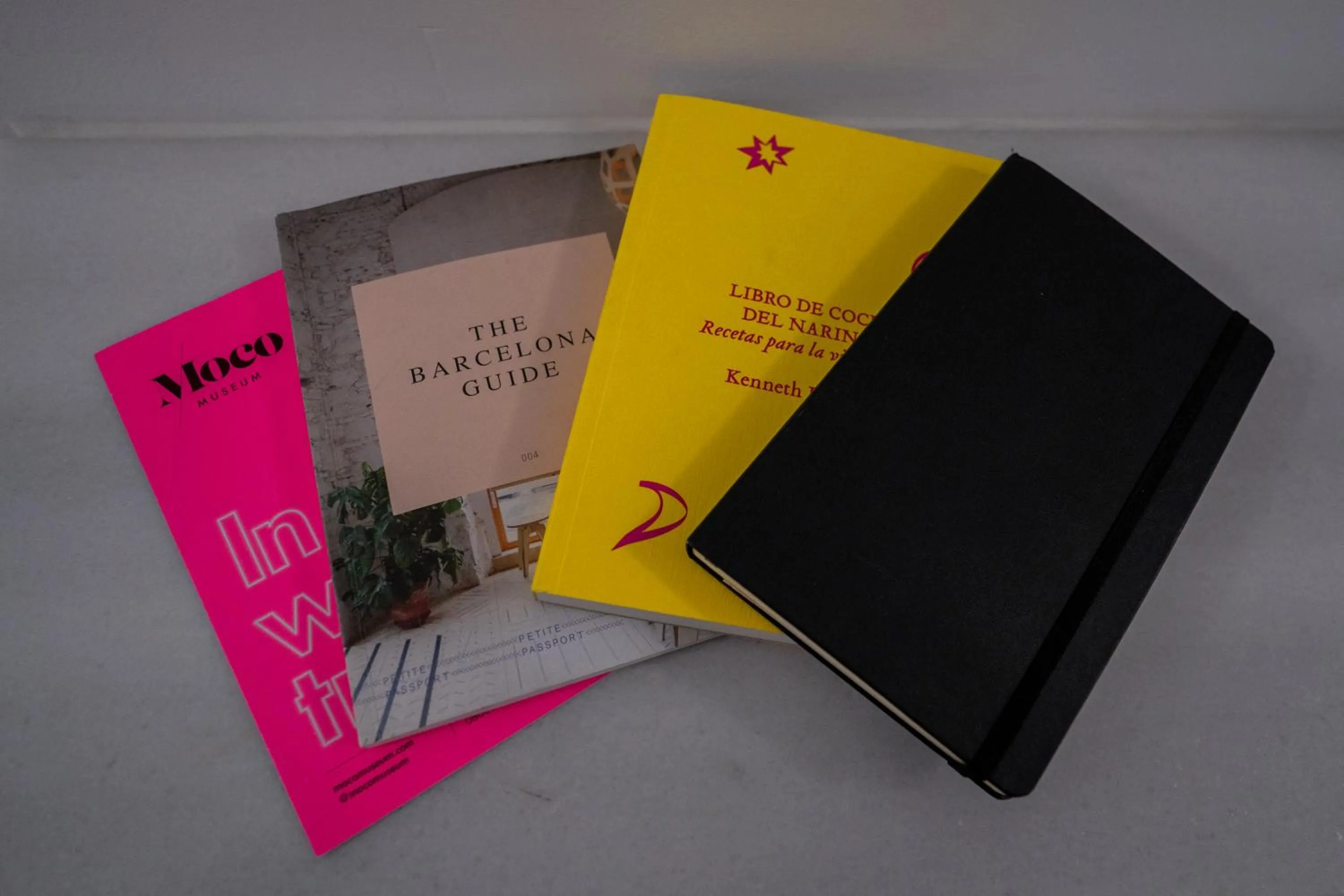 Text overlay in Hostal Hera